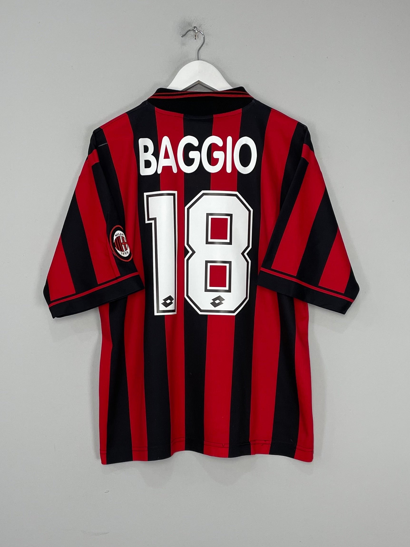 Shop 1996/97 AC MILAN BAGGIO #18 HOME SHIRT (L) LOTTO, classic football shirts, vintage football shirts & retro soccer jerseys at Cult Kits