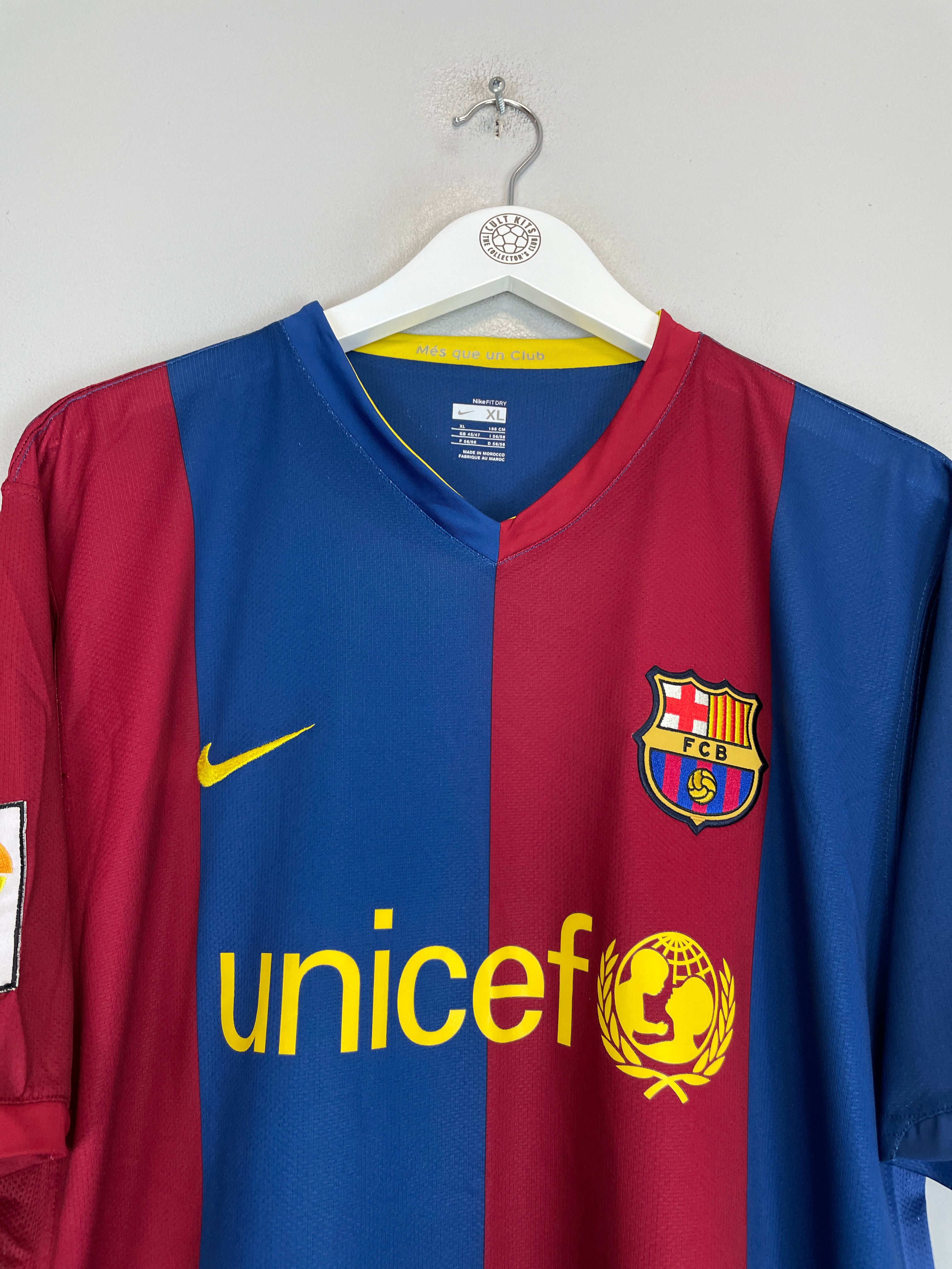 Shop 2006/07 BARCELONA RONALDINHO #10 HOME SHIRT (XL) NIKE, classic football shirts, vintage football shirts & retro soccer jerseys at Cult Kits