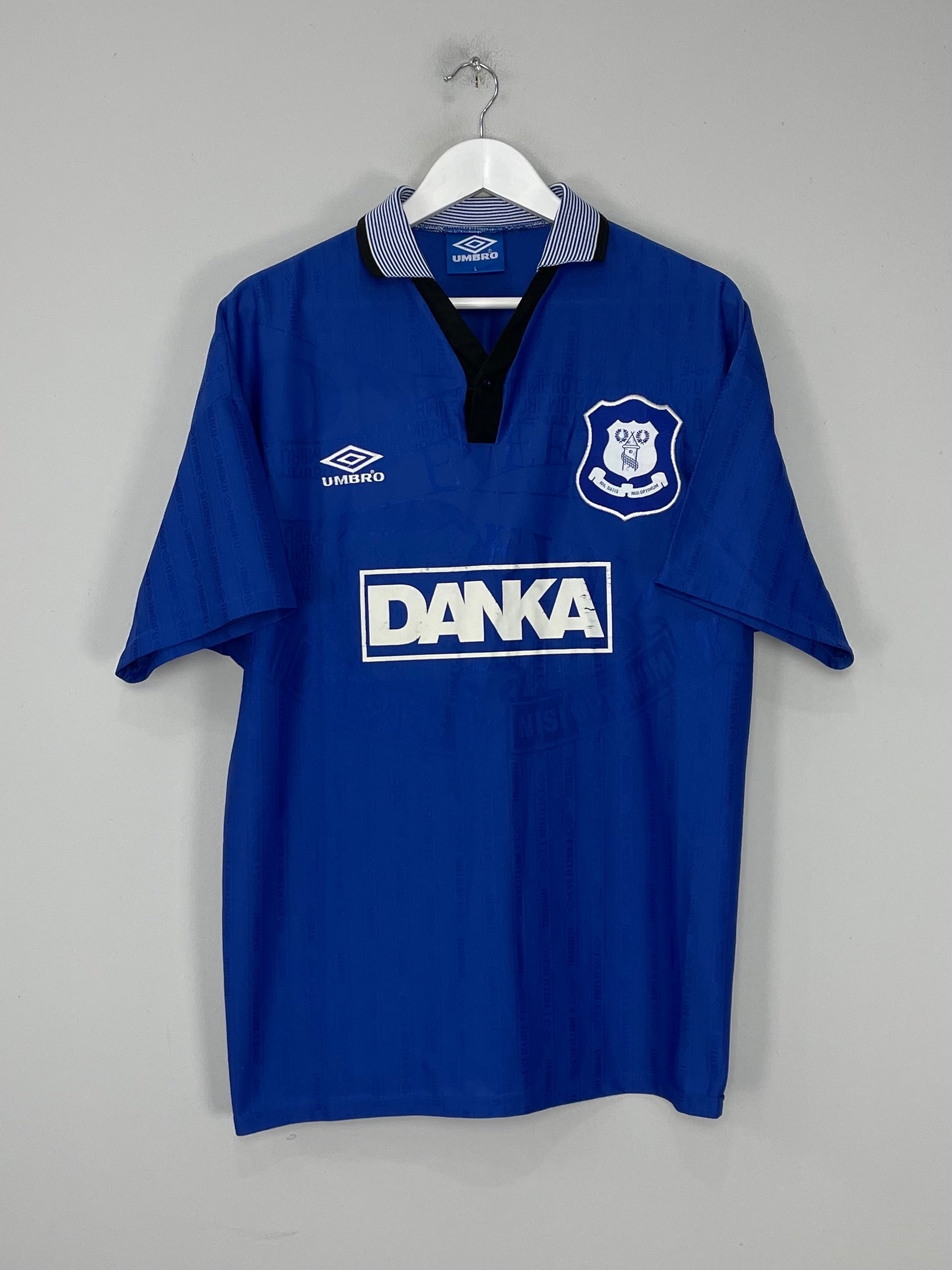 Shop 1995/97 EVERTON BARMBY #12 HOME SHIRT (L) UMBRO, classic football shirts, vintage football shirts & retro soccer jerseys at Cult Kits