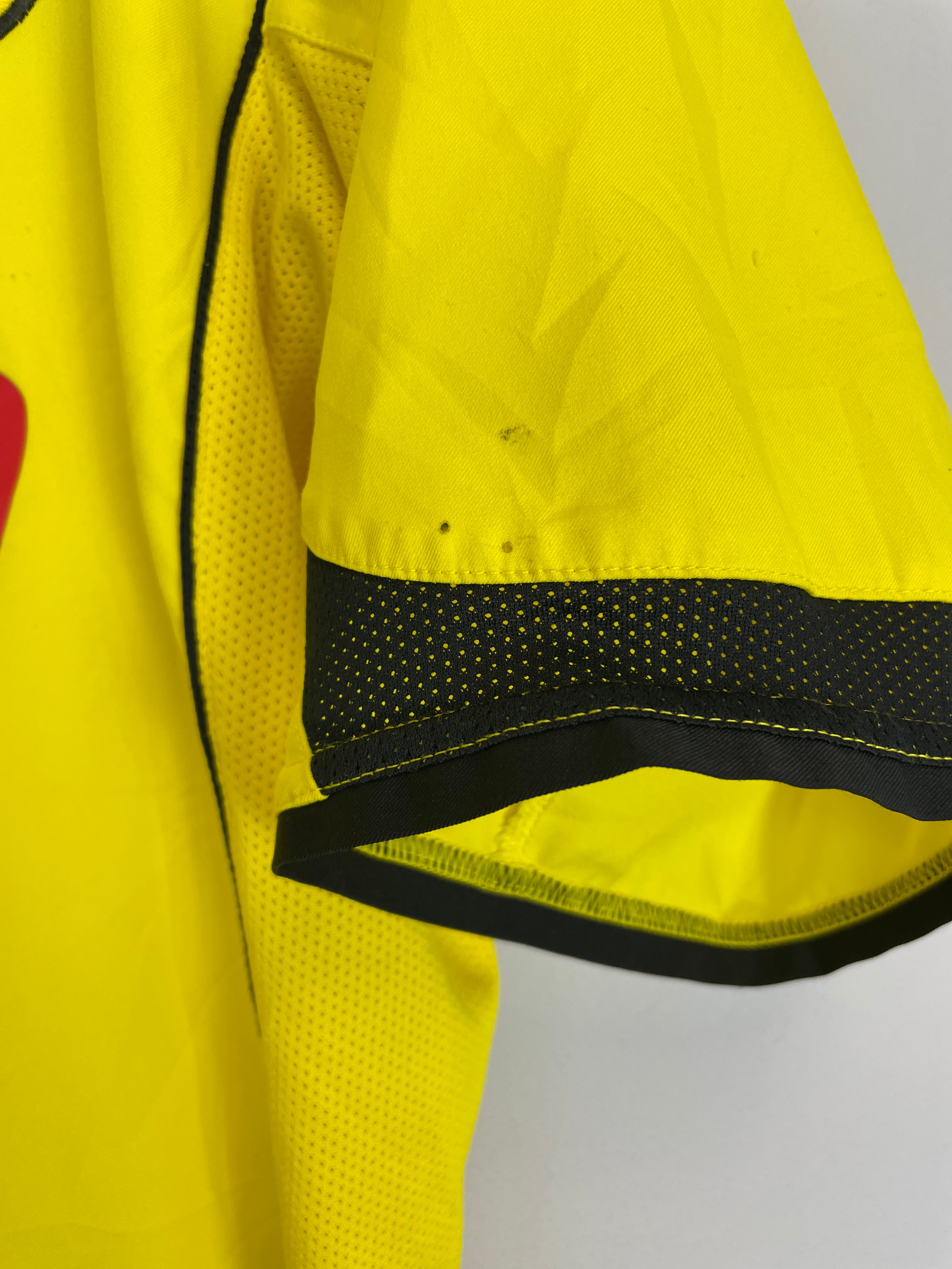 Shop 2004/05 DORTMUND DEDE #17 HOME SHIRT (L) NIKE, classic football shirts, vintage football shirts & retro soccer jerseys at Cult Kits