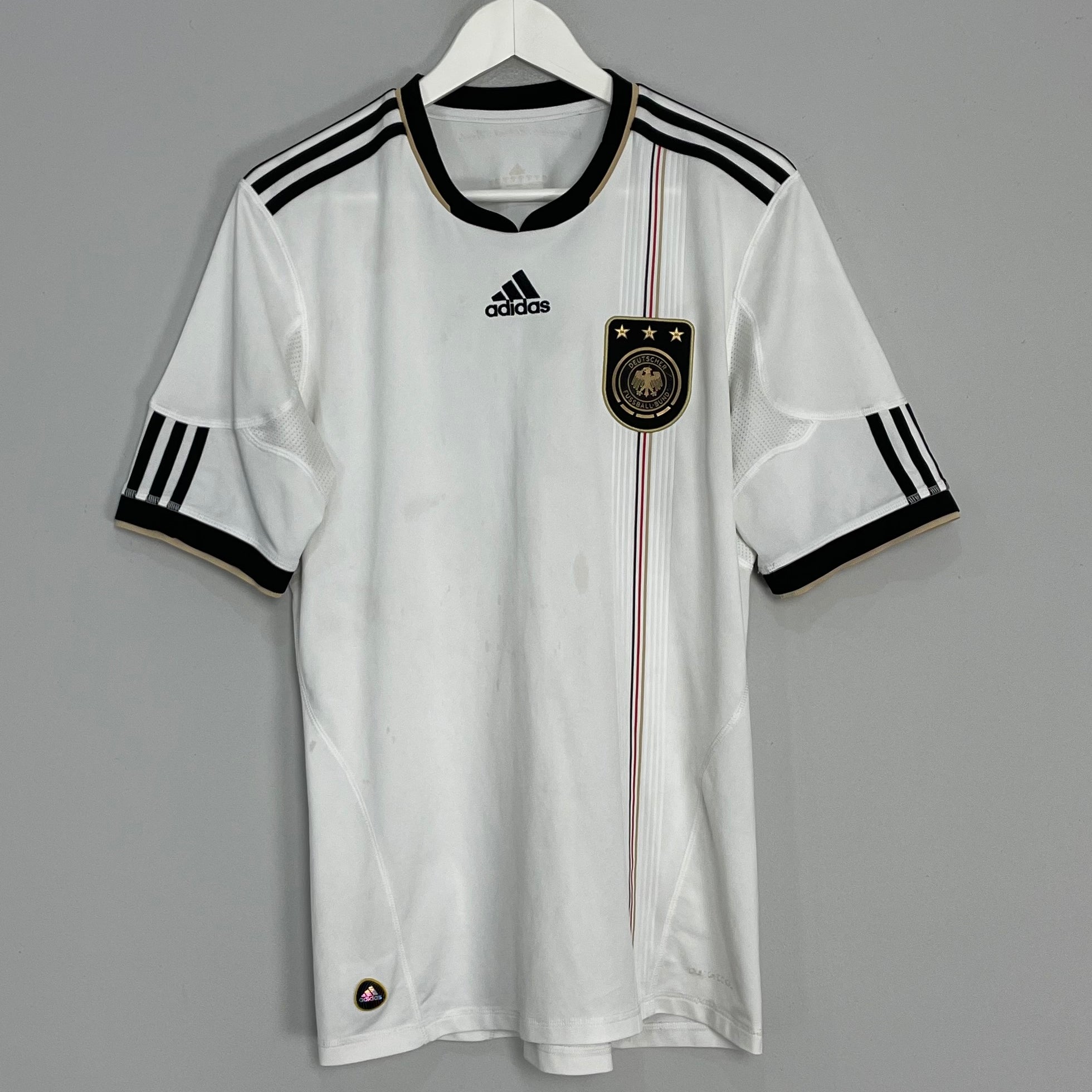Shop 2010/11 GERMANY HOME SHIRT (M) ADIDAS, classic football shirts, vintage football shirts & retro soccer jerseys at Cult Kits