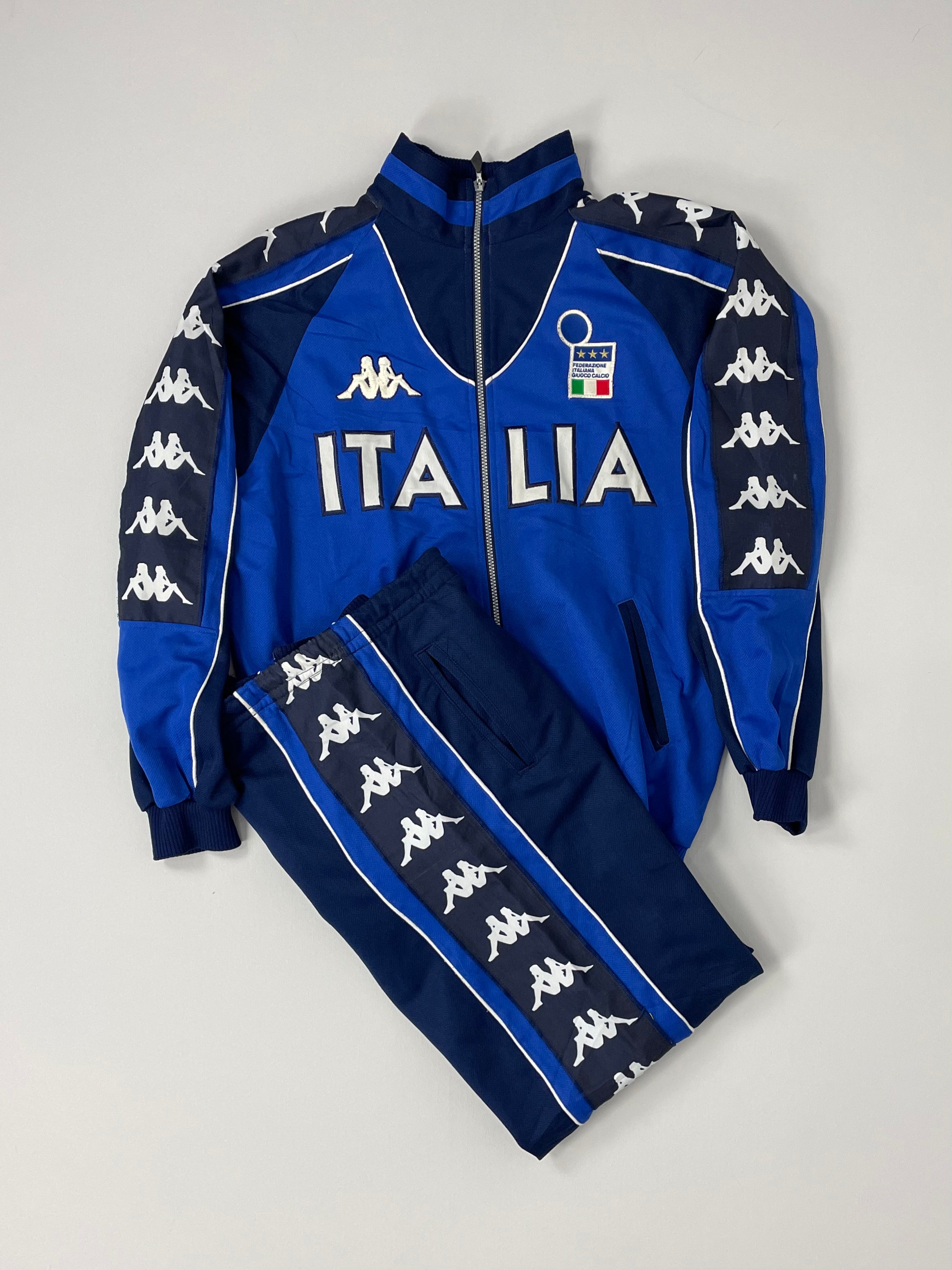 Shop 2000/01 ITALY FULL TRACKSUIT (XL) KAPPA, classic football shirts, vintage football shirts & retro soccer jerseys at Cult Kits
