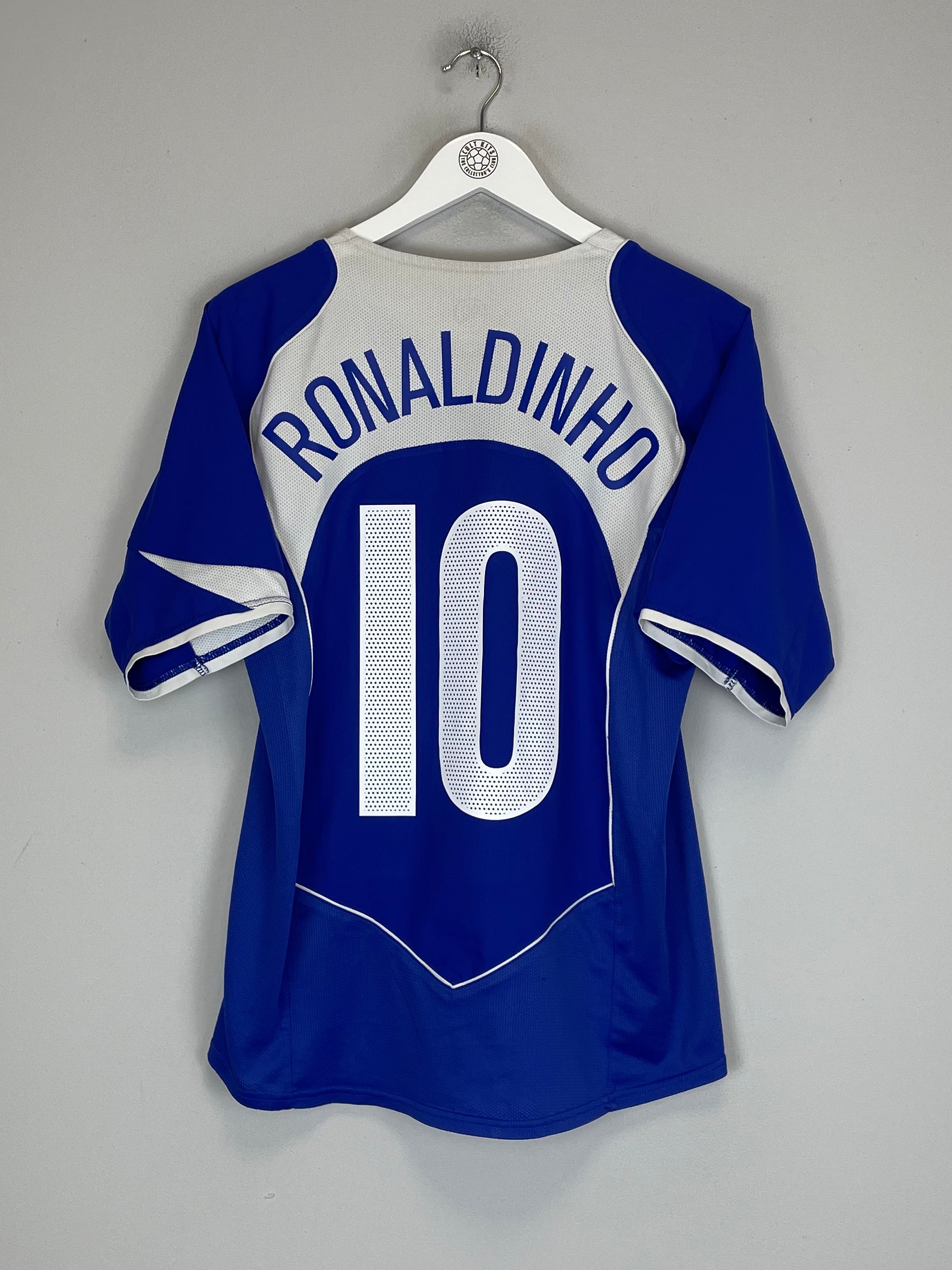 Buy 2004/06 BRAZIL RONALDINHO 10 AWAY SHIRT (M) NIKE ~ Free worldwide shipping available ~ Authentic Vintage Football Shirts from Cult Kits