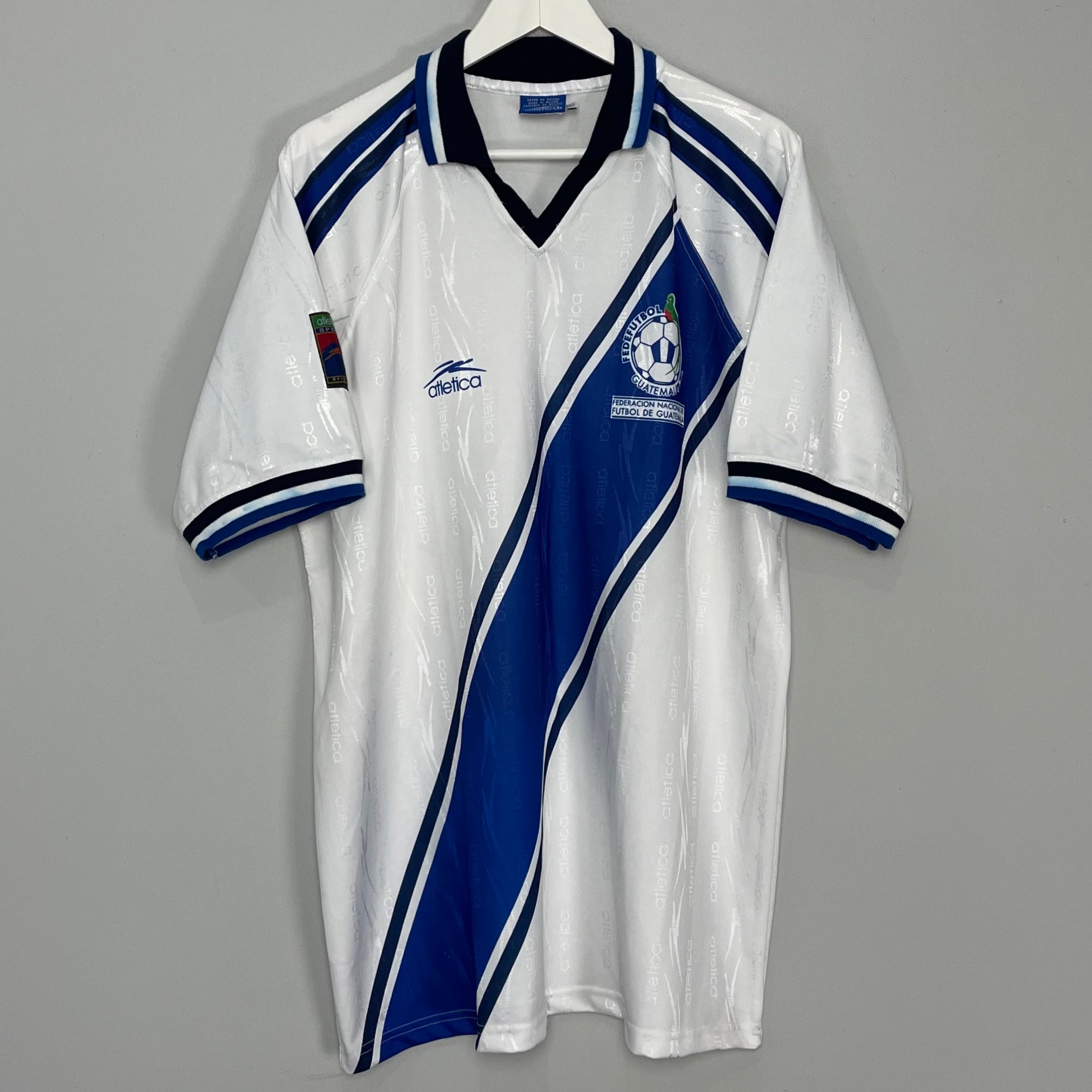 Shop 1999/01 GUATEMALA HOME SHIRT (L) ATLETICA, classic football shirts, vintage football shirts & retro soccer jerseys at Cult Kits