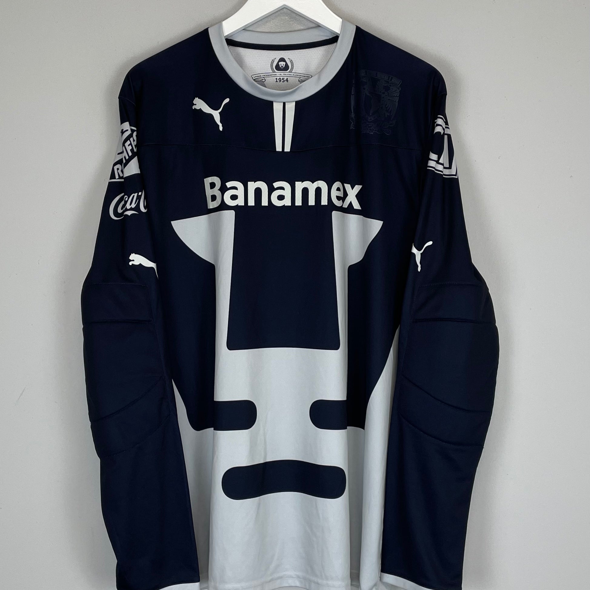 Shop 2013/14 UNAM PUMAS GK SHIRT (XXL) PUMA, classic football shirts, vintage football shirts & retro soccer jerseys at Cult Kits