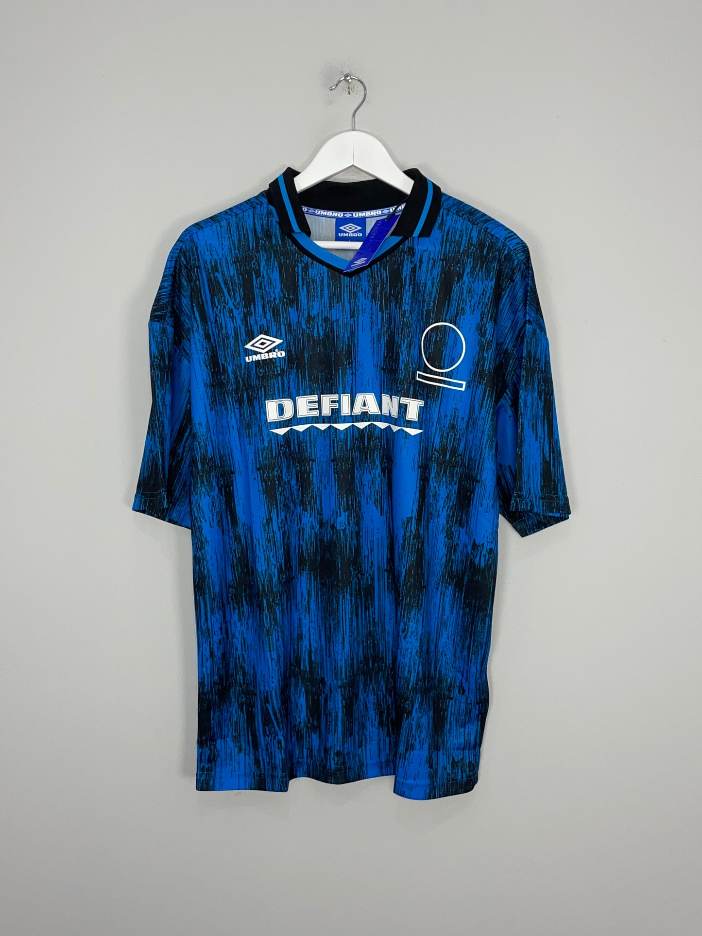 2019 UMBRO DEFIANT *BNWT* FOOTBALL SHIRT (MULTIPLE SIZES) TEMPLATE