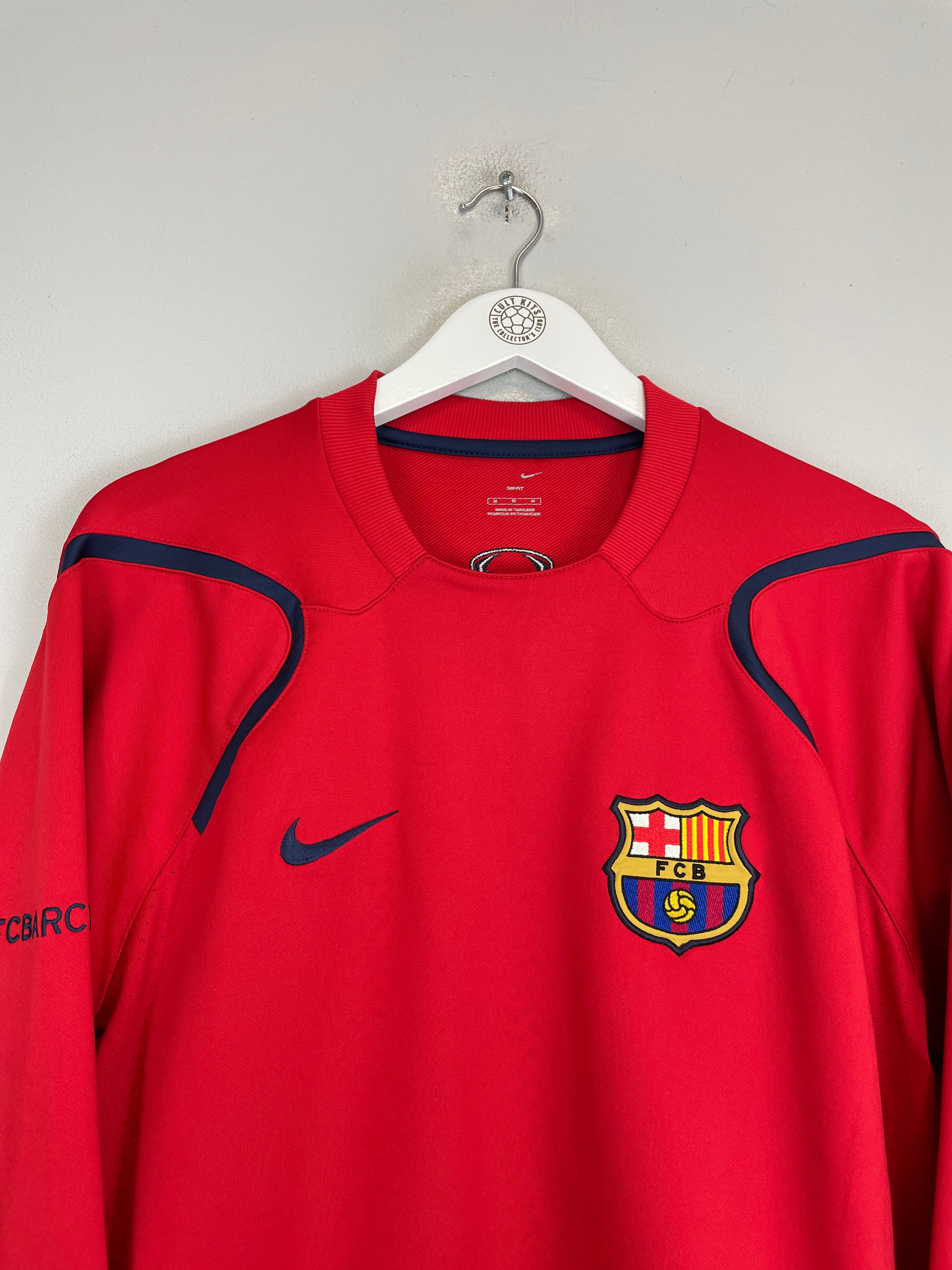 Shop 2006/07 BARCELONA JUMPER DRILL TOP (M) NIKE, classic football shirts, vintage football shirts & retro soccer jerseys at Cult Kits