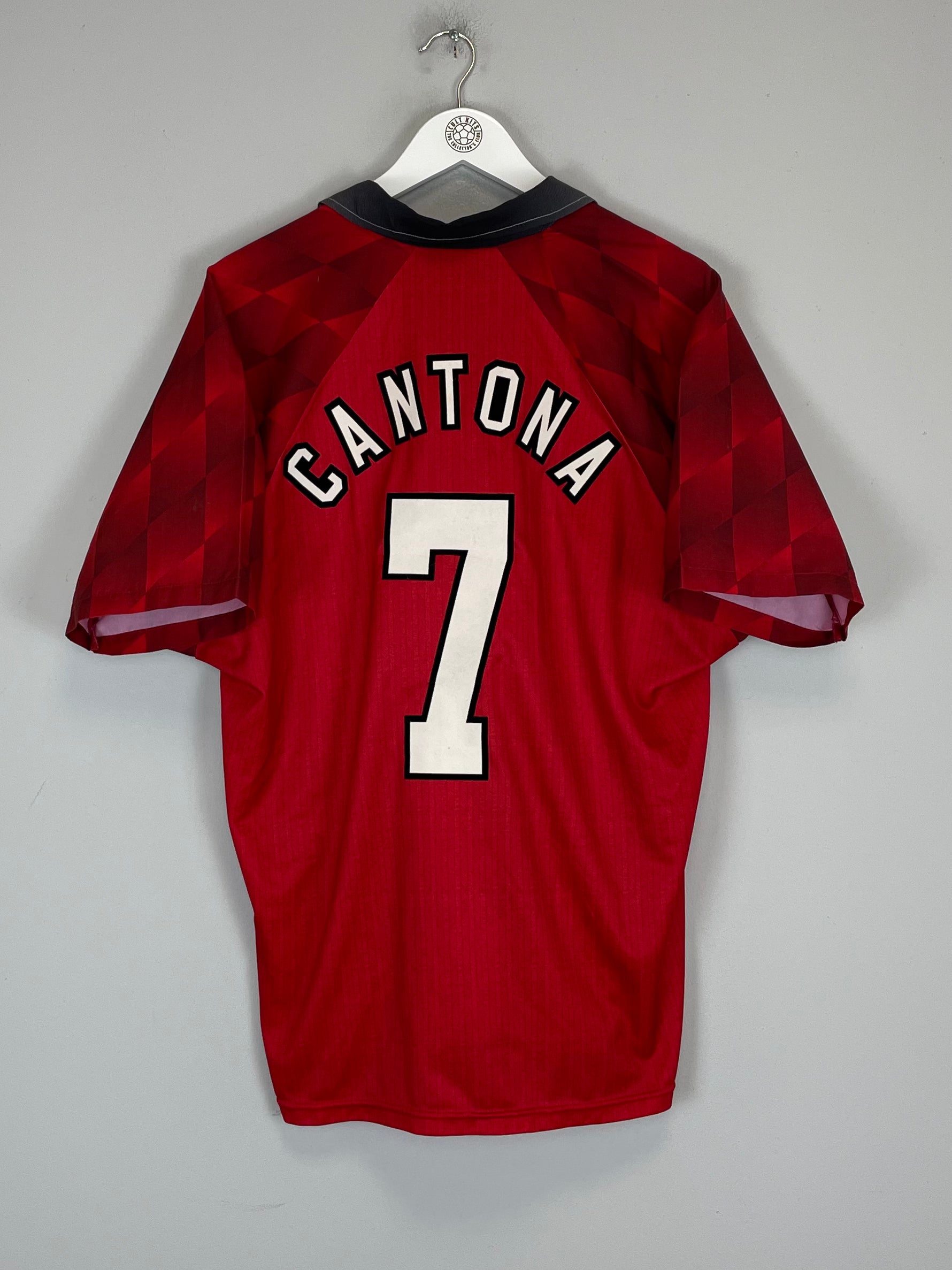 Shop 1996/98 MANCHESTER UNITED CANTONA #7 HOME SHIRT (L) UMBRO, classic football shirts, vintage football shirts & retro soccer jerseys at Cult Kits