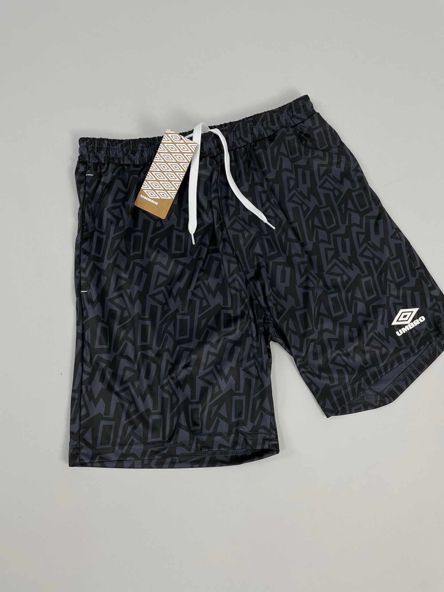 UMBRO *BNWT* CARBON GRAFFITI SHORTS (MULTIPLE SIZES) WITH POCKETS