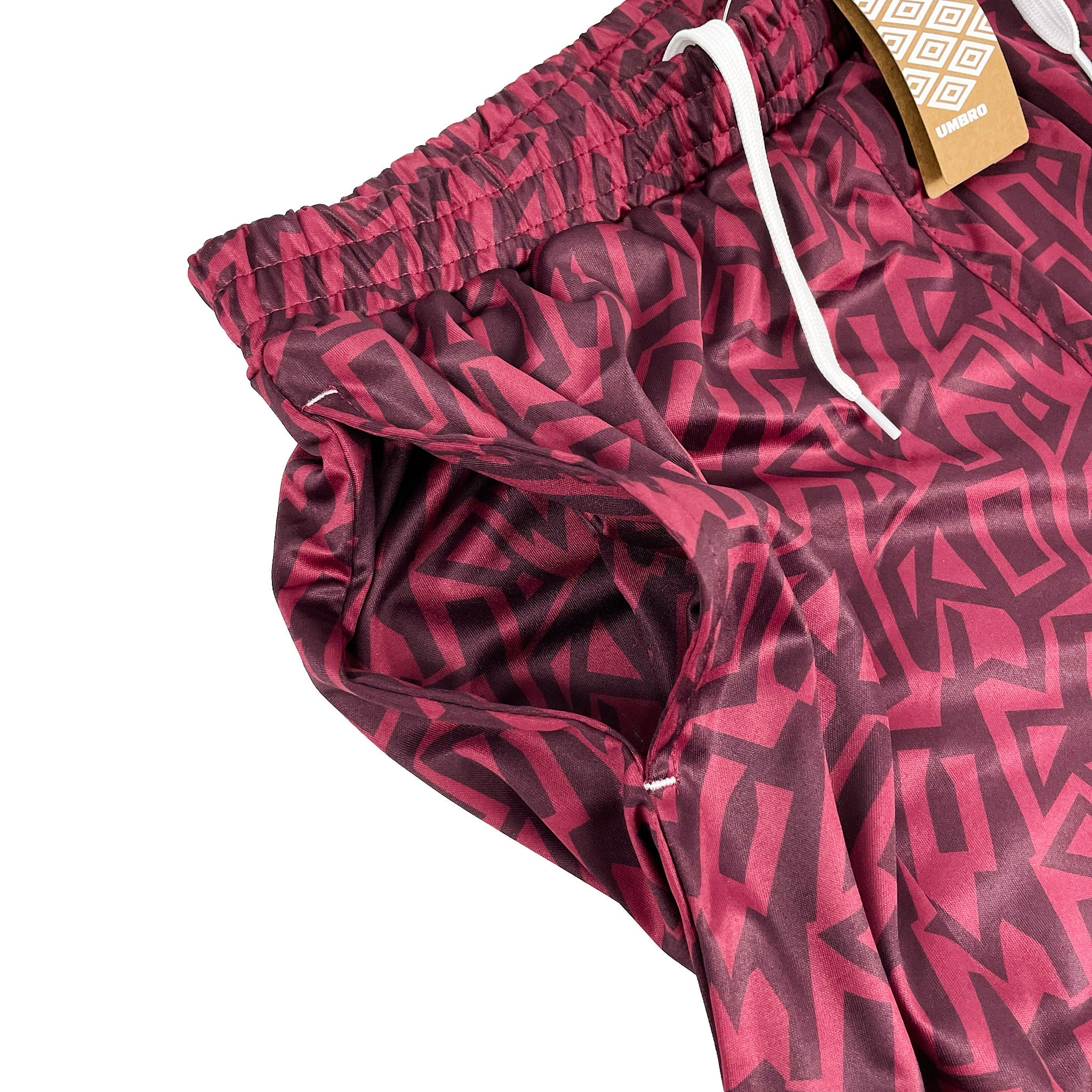 umbro-bnwt-claret-graffiti-shorts-multiple-sizes-with-pockets