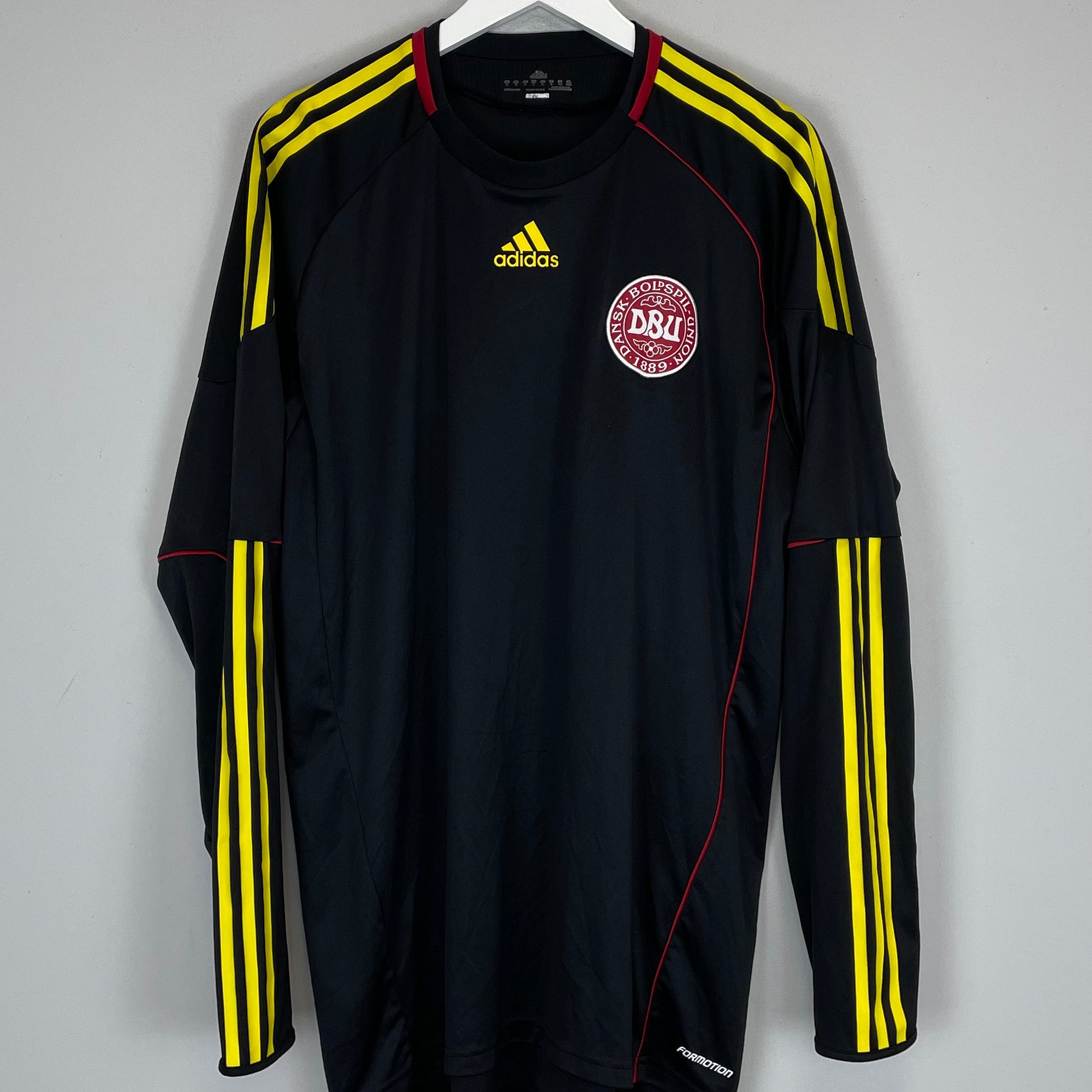 Shop 2010/11 DENMARK *PLAYER ISSUE* GK SHIRT (XL) ADIDAS, classic football shirts, vintage football shirts & retro soccer jerseys at Cult Kits