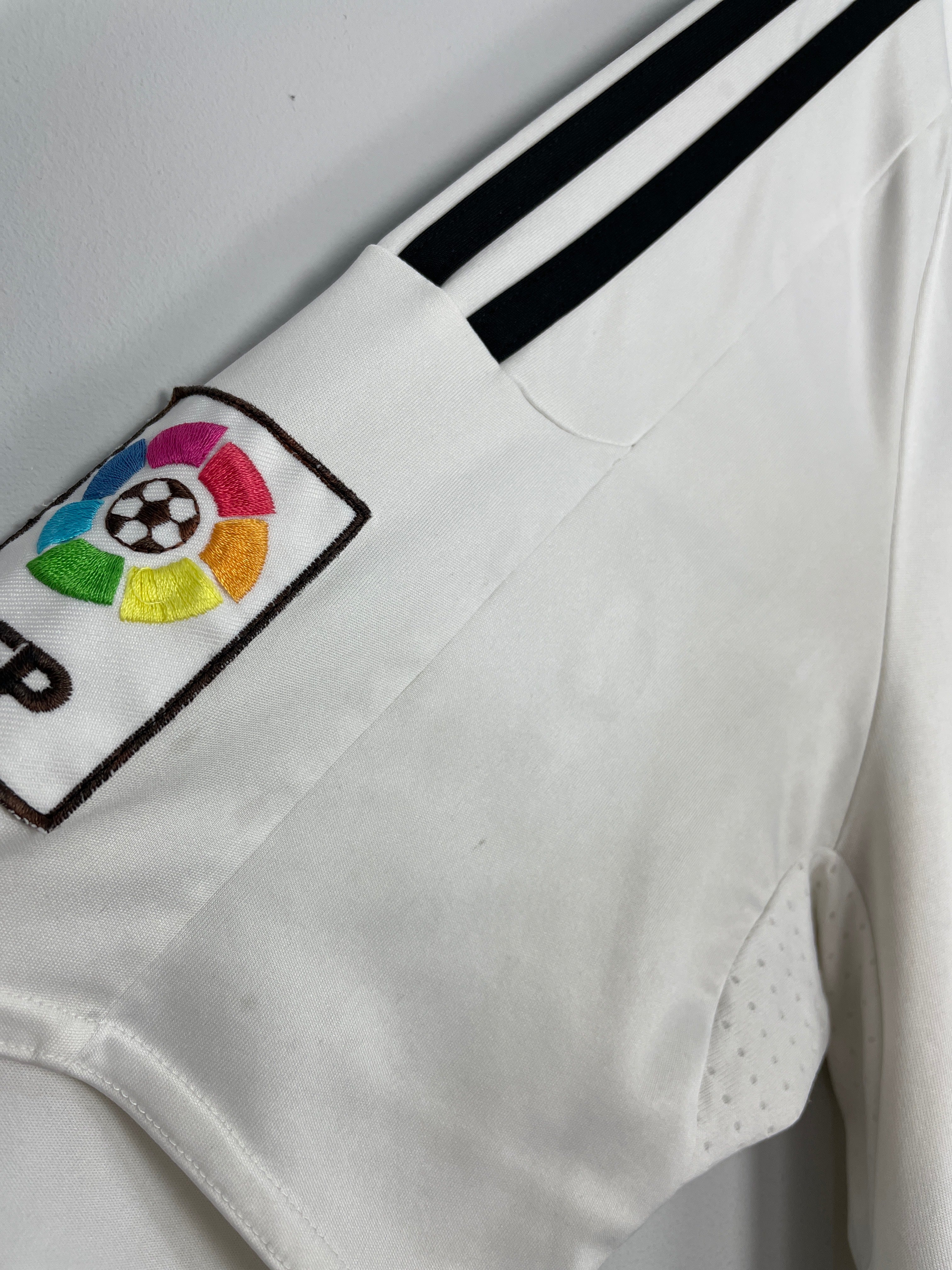 Shop 2008/09 REAL MADRID HOME SHIRT (XL) ADIDAS, classic football shirts, vintage football shirts & retro soccer jerseys at Cult Kits