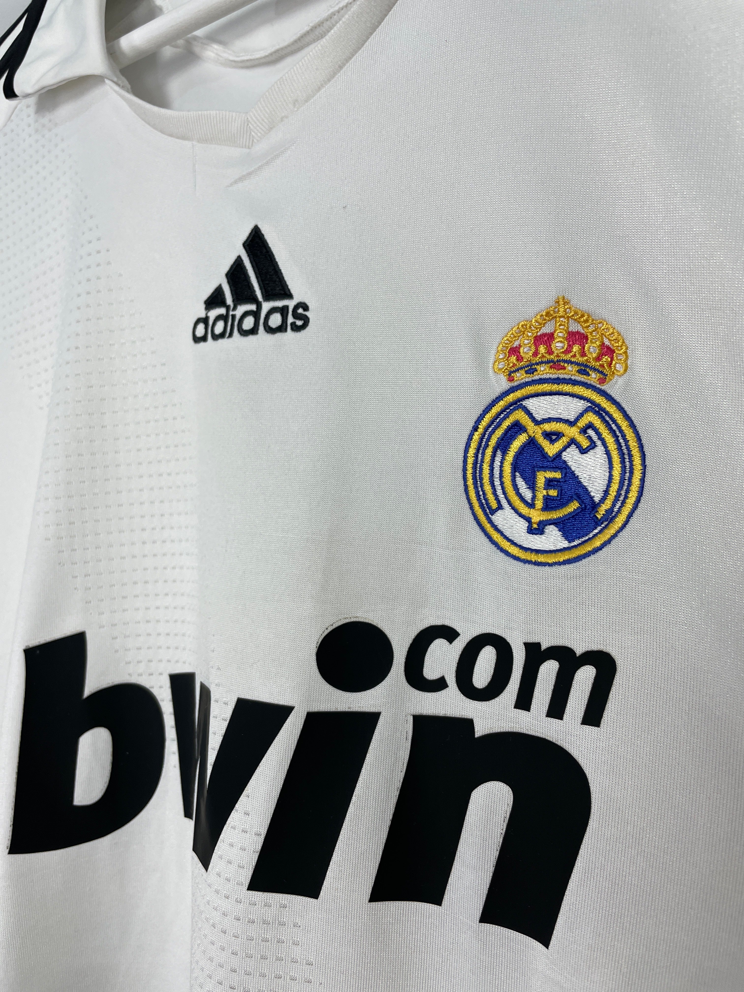 Shop 2008/09 REAL MADRID HOME SHIRT (XL) ADIDAS, classic football shirts, vintage football shirts & retro soccer jerseys at Cult Kits