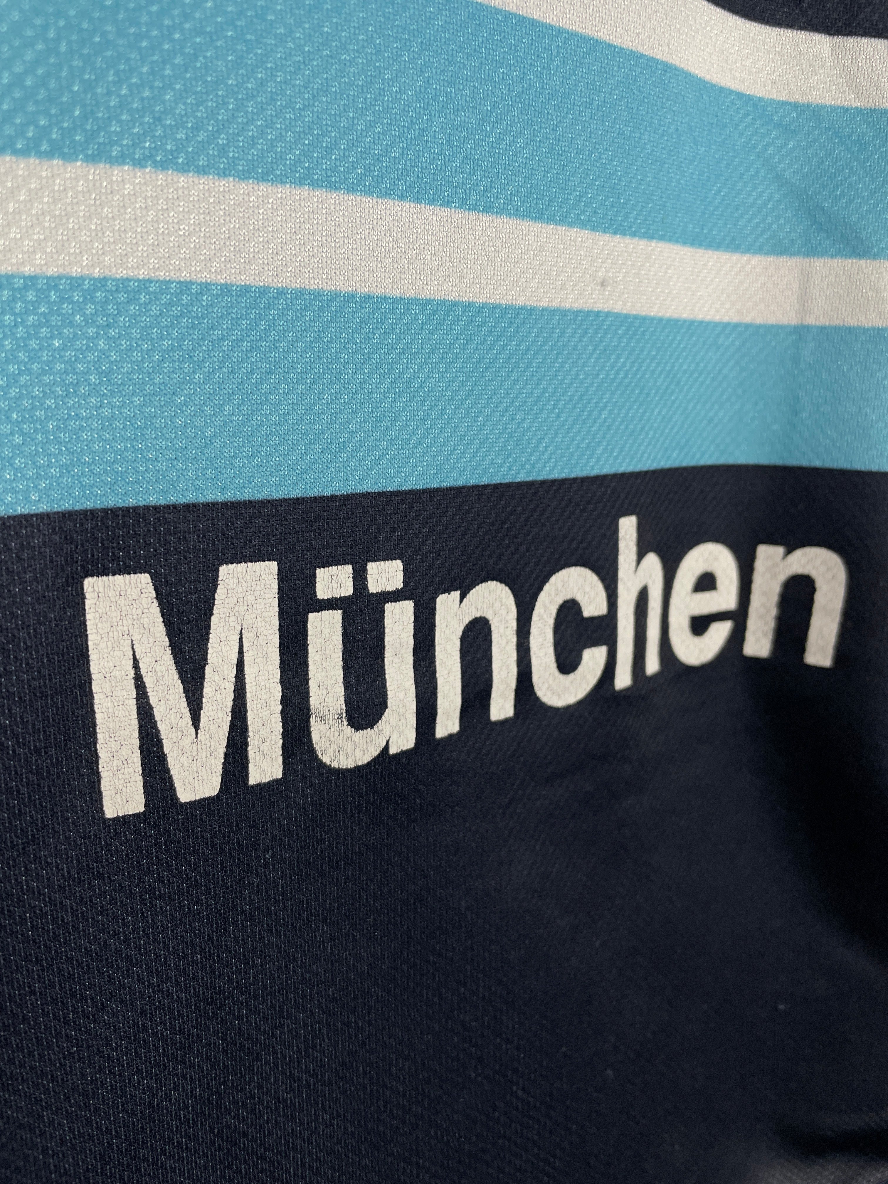 Shop 1997/98 1860 MUNICH AWAY SHIRT (M) NIKE, classic football shirts, vintage football shirts & retro soccer jerseys at Cult Kits