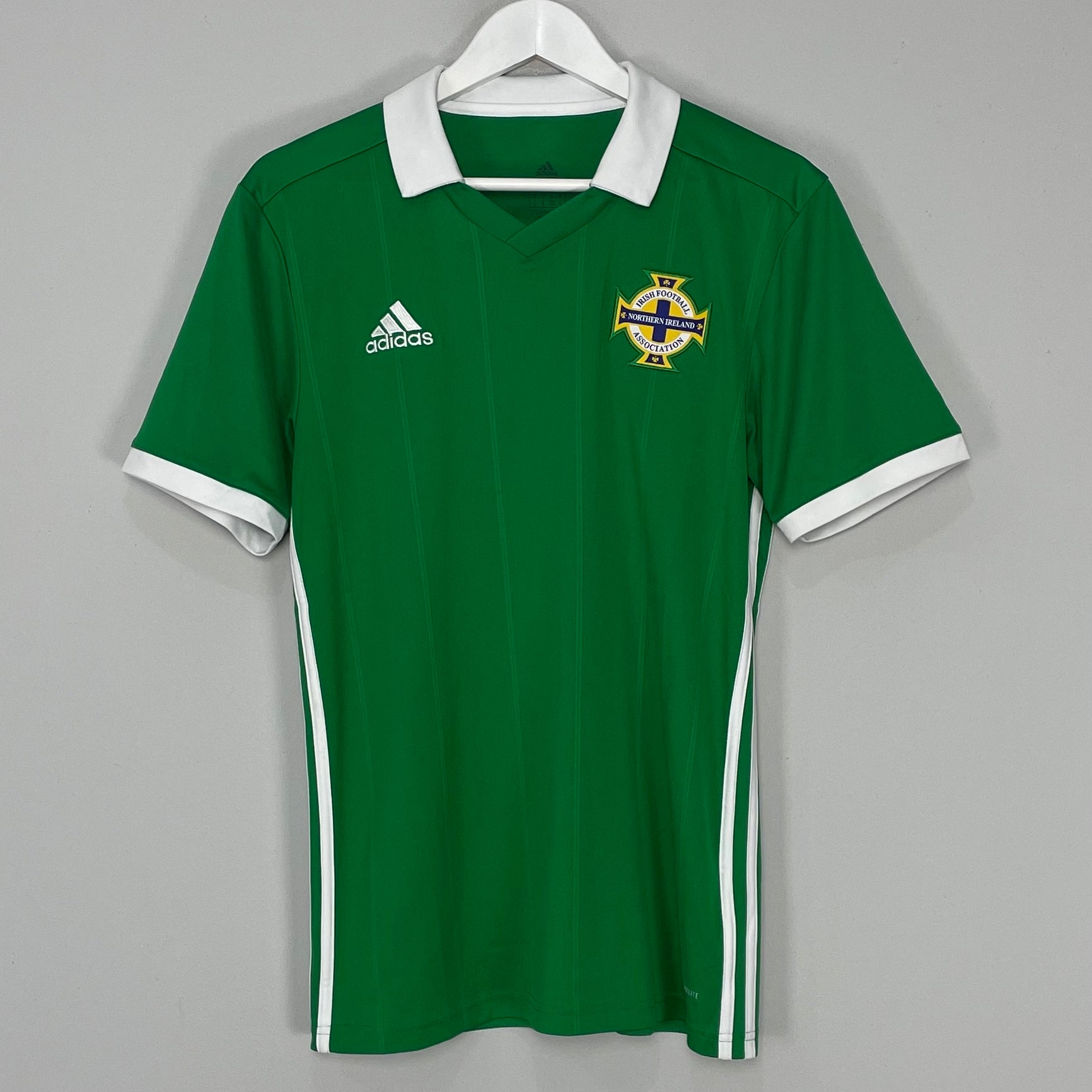 Shop 2017/18 NORTHERN IRELAND HOME SHIRT (M) ADIDAS, classic football shirts, vintage football shirts & retro soccer jerseys at Cult Kits