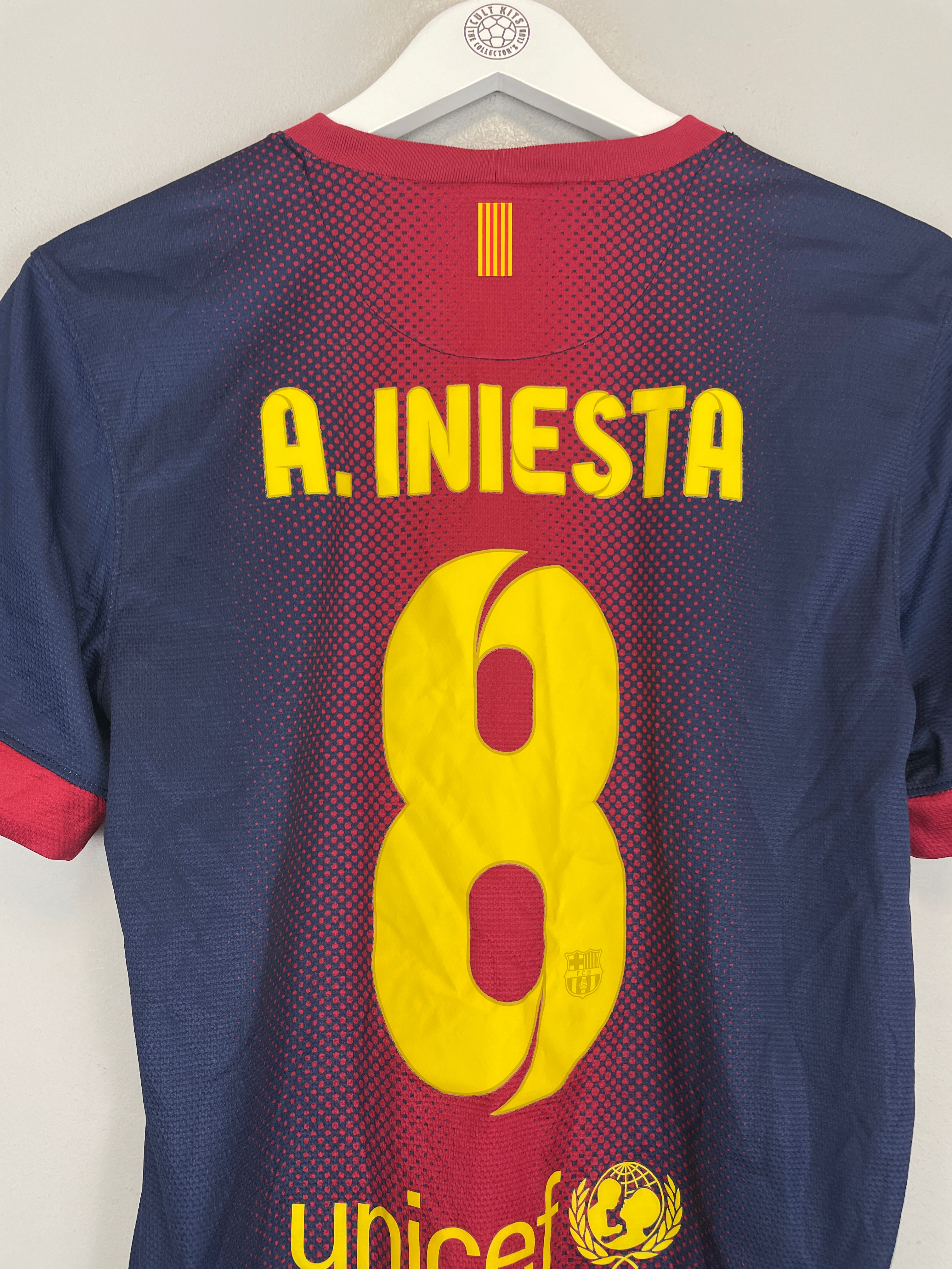 Iniesta Kit Small 2012/13 BARCELONA A.INIESTA #6 HOME SHIRT (S) NIKE, Cult Kits
