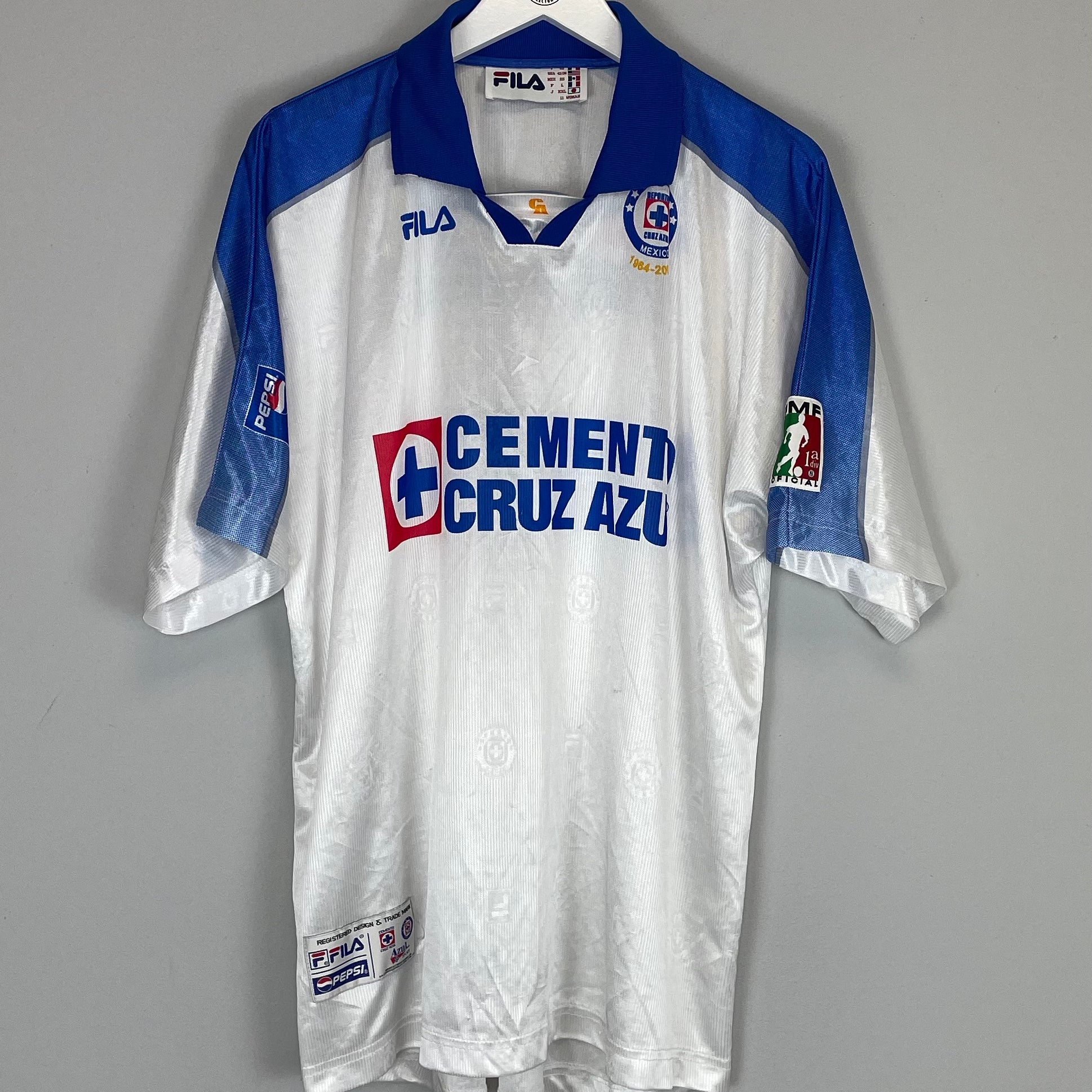Shop 2001/02 CRUZ AZUL AWAY SHIRT (XL) FILA, classic football shirts, vintage football shirts & retro soccer jerseys at Cult Kits