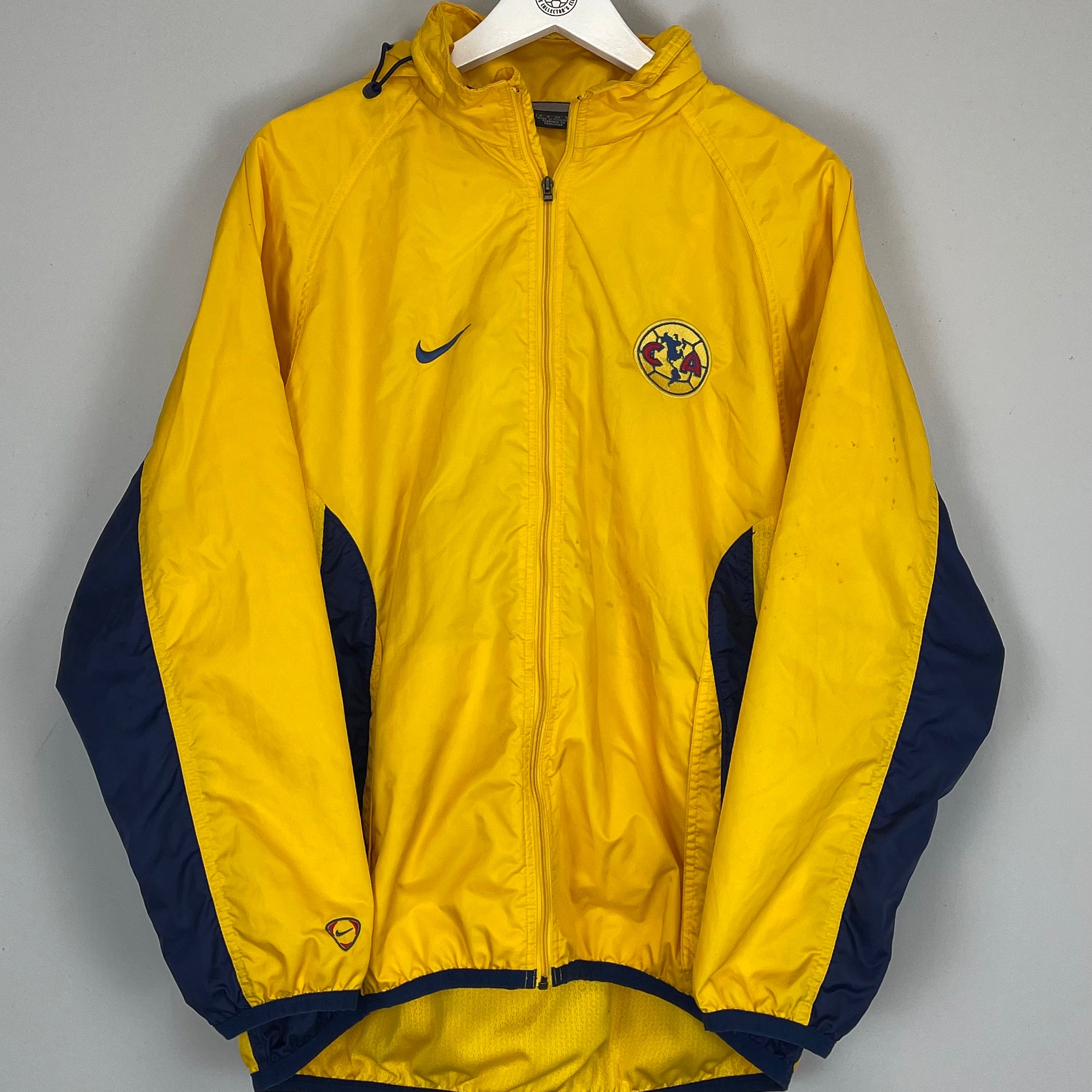 Shop 2001/02 CLUB AMERICA TRACK JACKET (S) NIKE, classic football shirts, vintage football shirts & retro soccer jerseys at Cult Kits