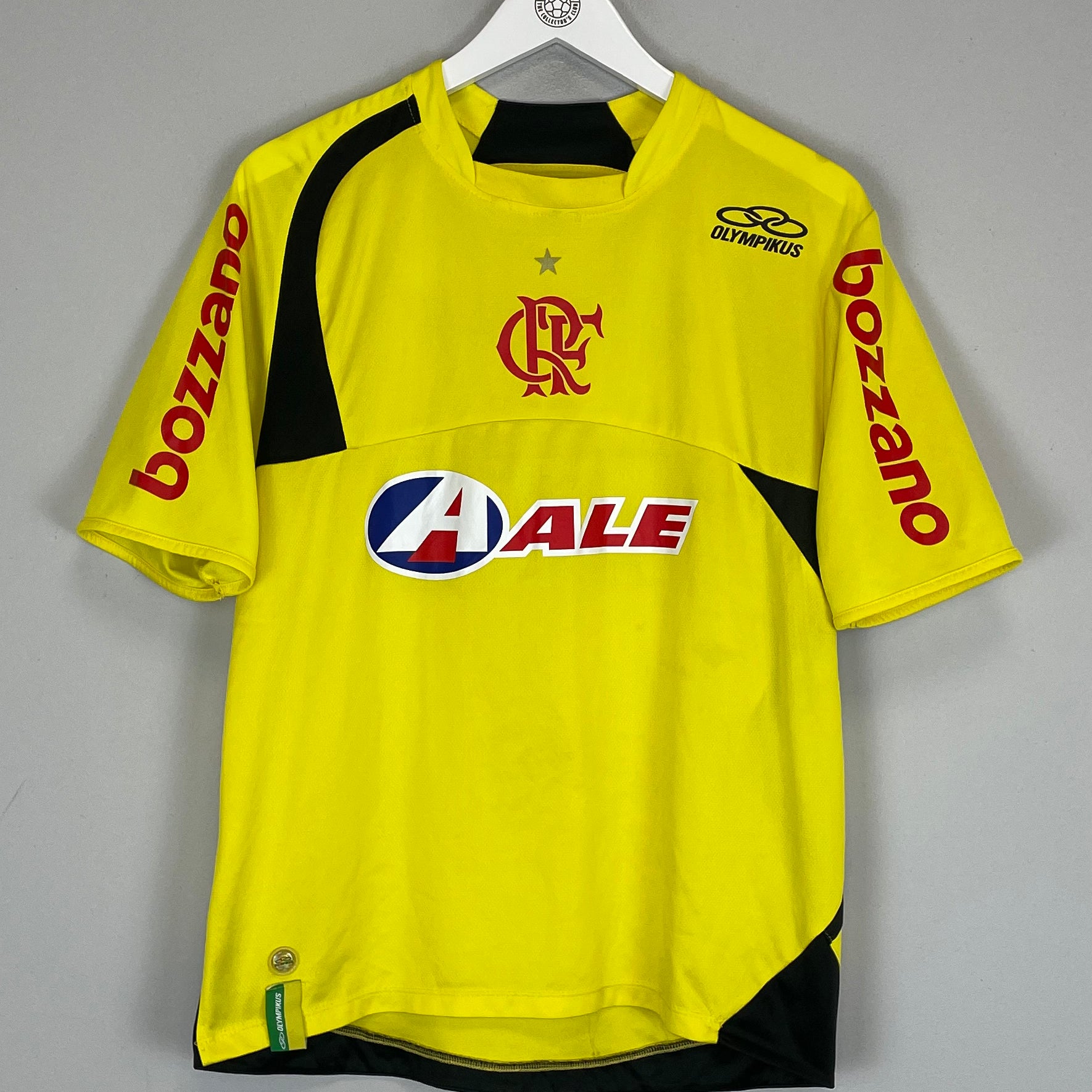 Shop 2009 FLAMENGO TRAINING SHIRT (M) OLYMPIKUS, classic football shirts, vintage football shirts & retro soccer jerseys at Cult Kits