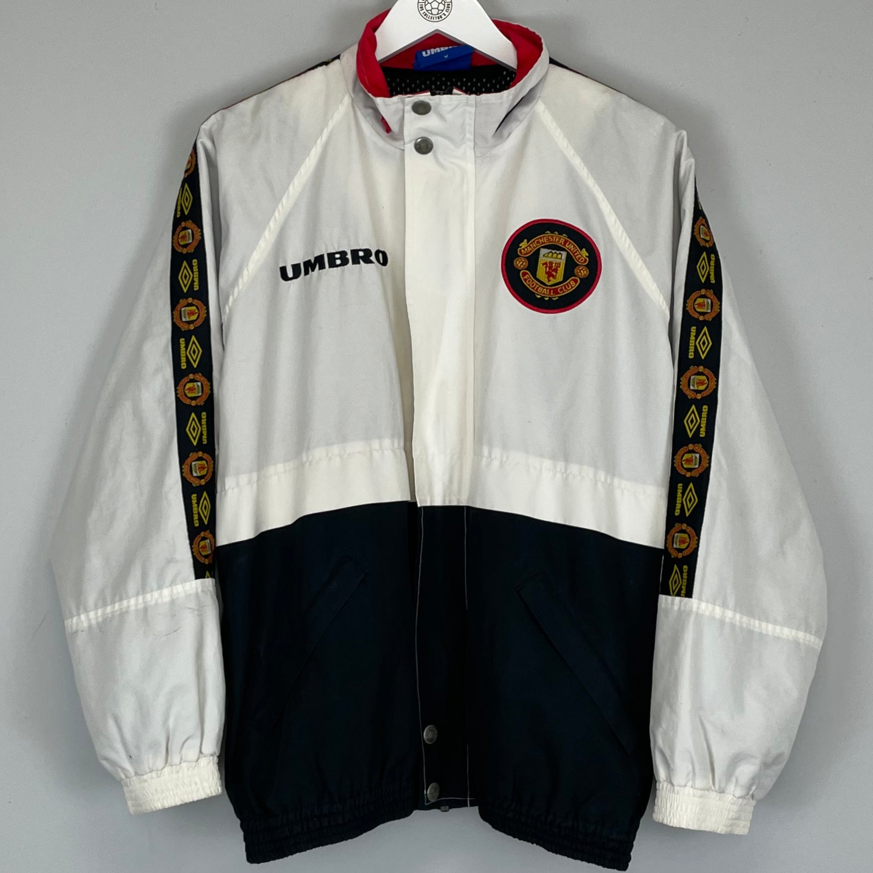 Shop 1996/97 MANCHESTER UNITED TRACK JACKET (M) UMBRO, classic football shirts, vintage football shirts & retro soccer jerseys at Cult Kits
