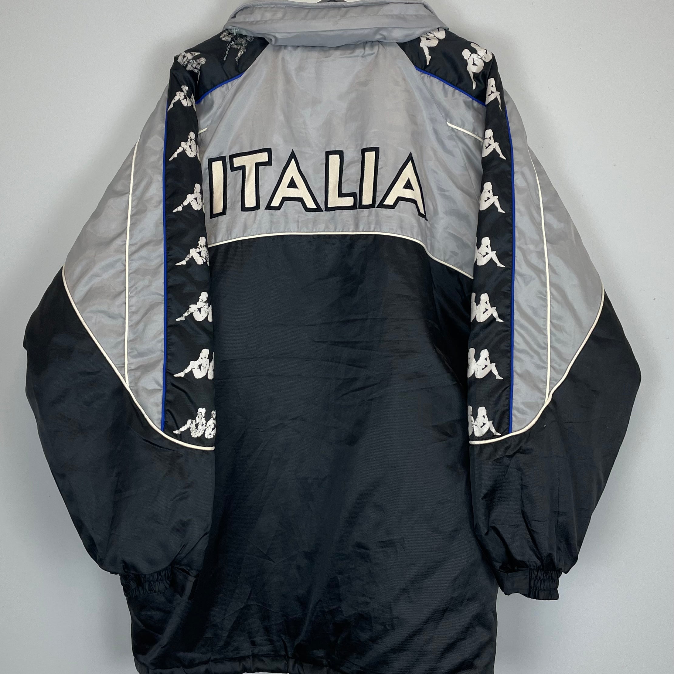 Shop 1996 ITALY BENCH COAT (XL) KAPPA, classic football shirts, vintage football shirts & retro soccer jerseys at Cult Kits