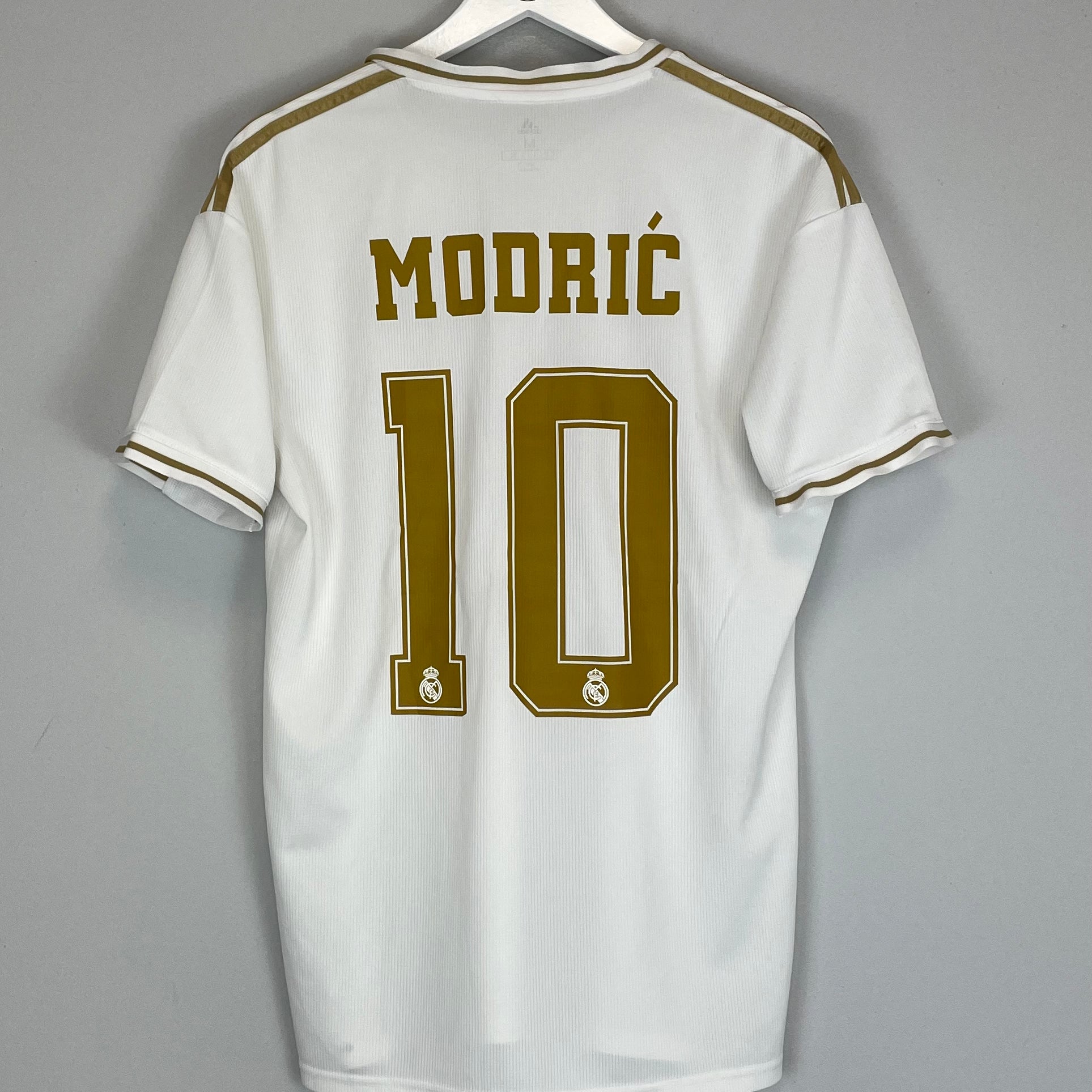 Shop 2019/20 REAL MADRID MODRIC #10 HOME SHIRT (M) ADIDAS, classic football shirts, vintage football shirts & retro soccer jerseys at Cult Kits