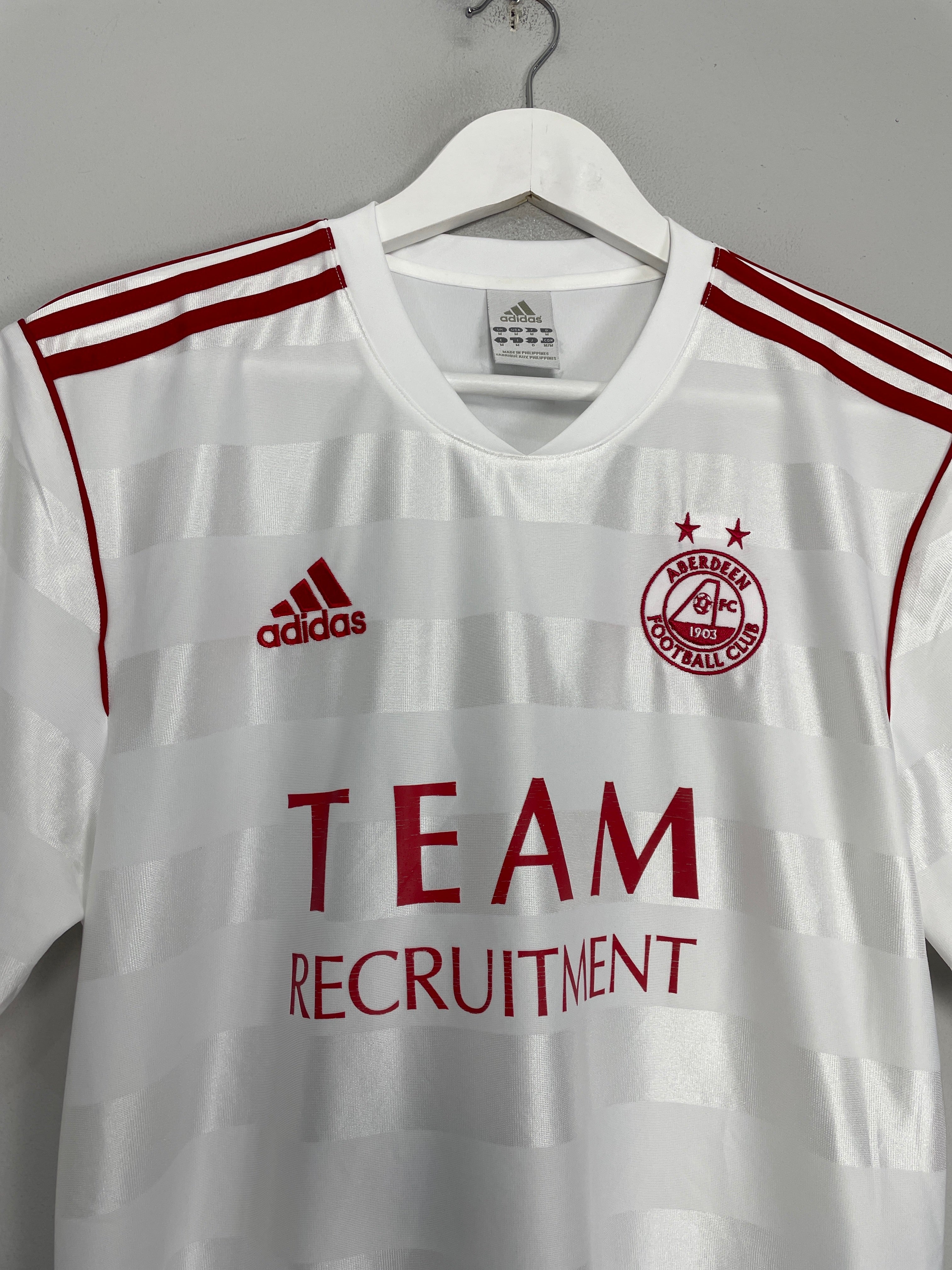 Shop 2011/12 ABERDEEN MILNE #10 AWAY SHIRT (M) ADIDAS, classic football shirts, vintage football shirts & retro soccer jerseys at Cult Kits