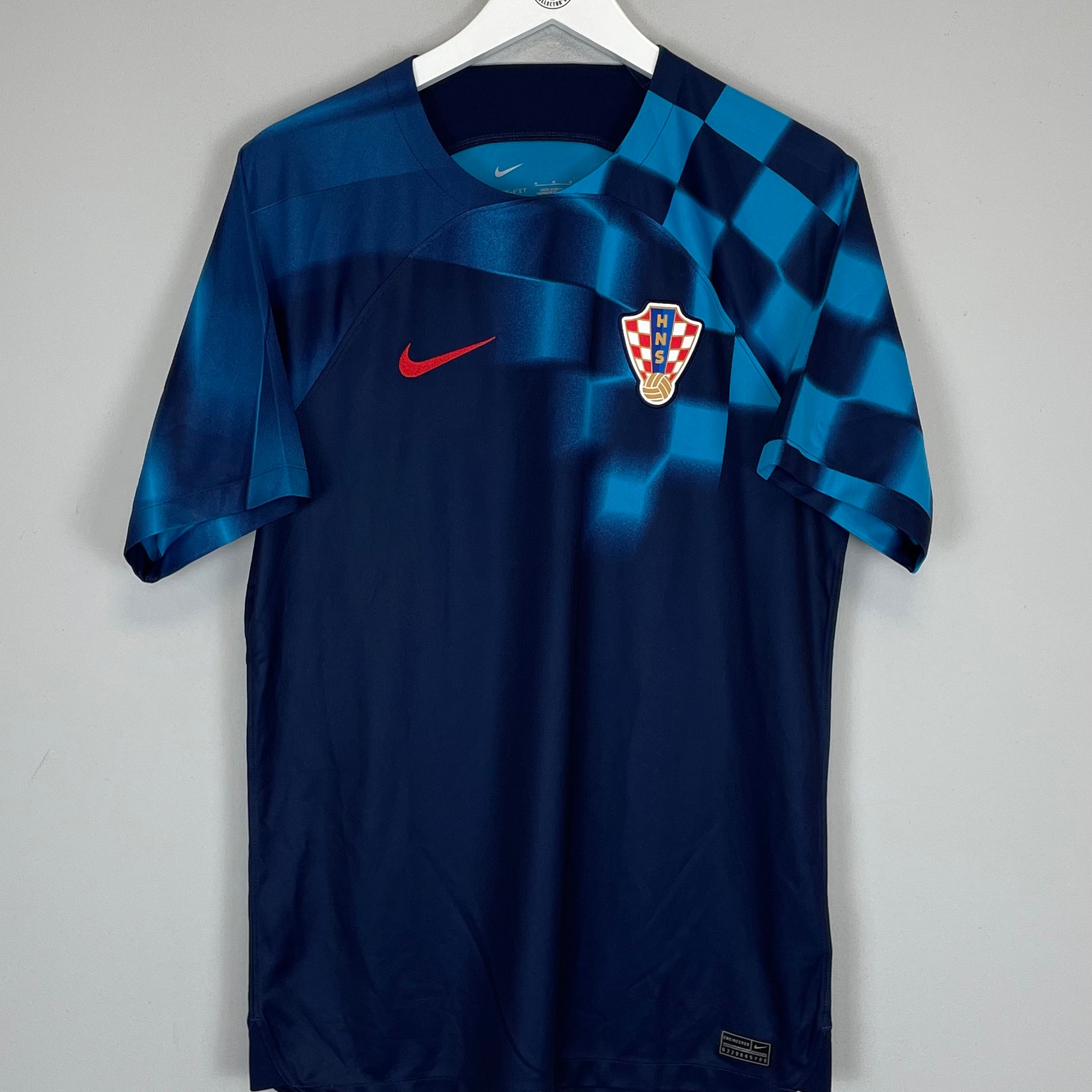 Shop 2022/23 CROATIA AWAY SHIRT (M) NIKE, classic football shirts, vintage football shirts & retro soccer jerseys at Cult Kits