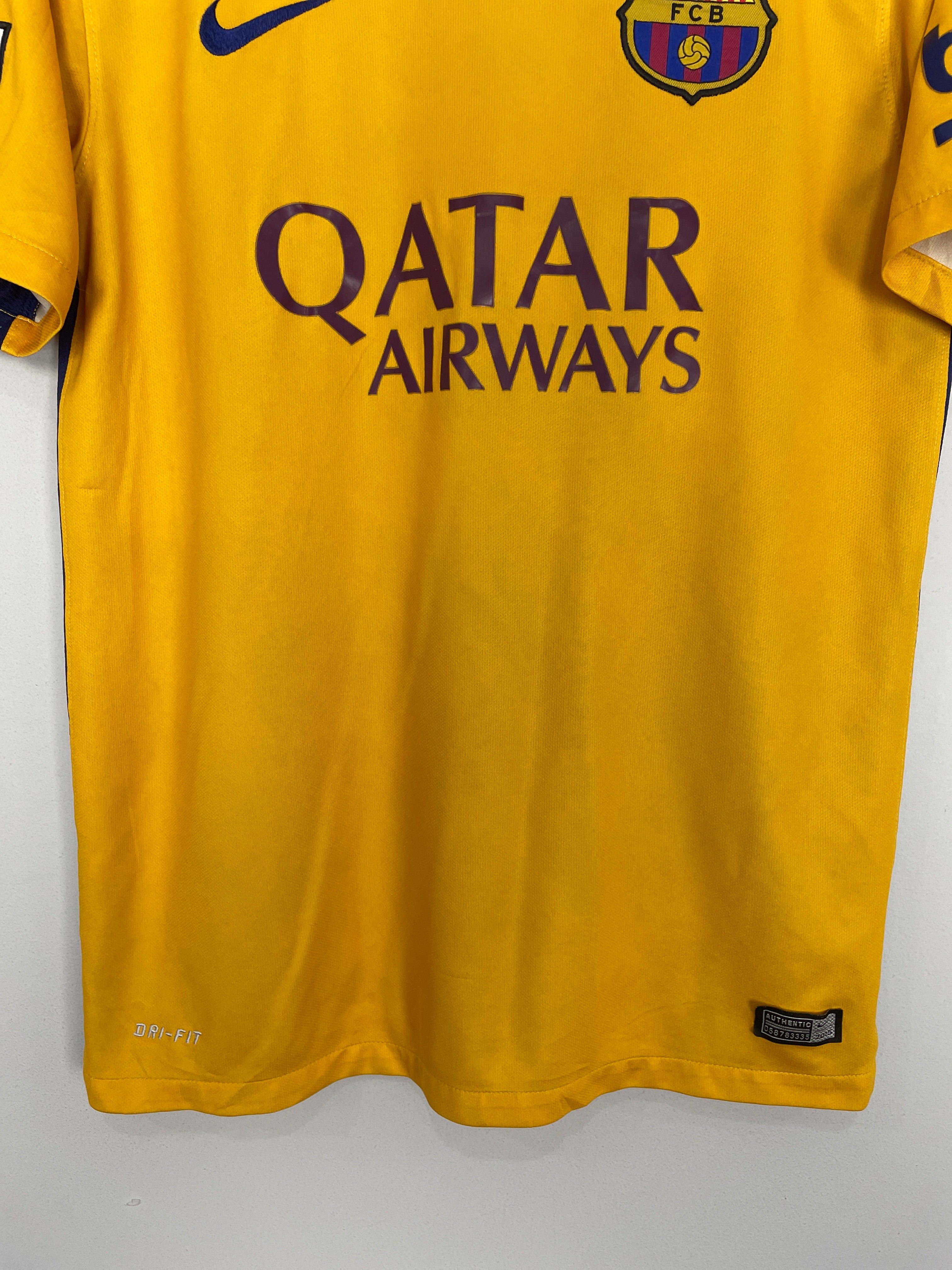 Shop 2015/16 BARCELONA MESSI #10 AWAY SHIRT (M) NIKE, classic football shirts, vintage football shirts & retro soccer jerseys at Cult Kits