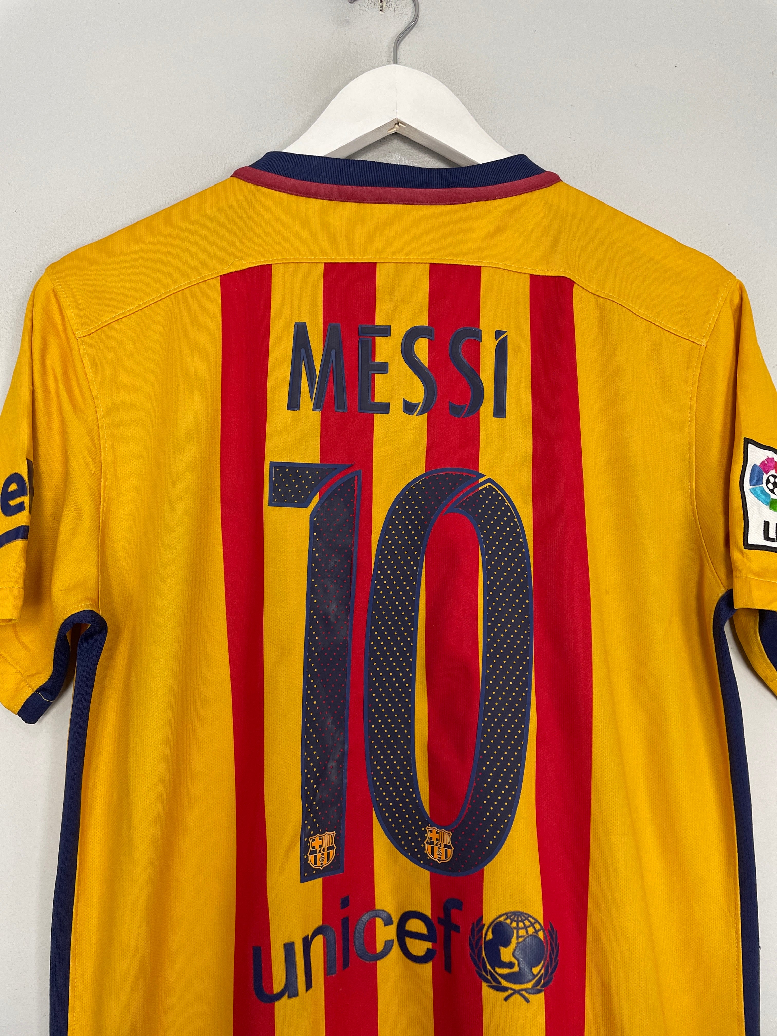 Shop 2015/16 BARCELONA MESSI #10 AWAY SHIRT (M) NIKE, classic football shirts, vintage football shirts & retro soccer jerseys at Cult Kits