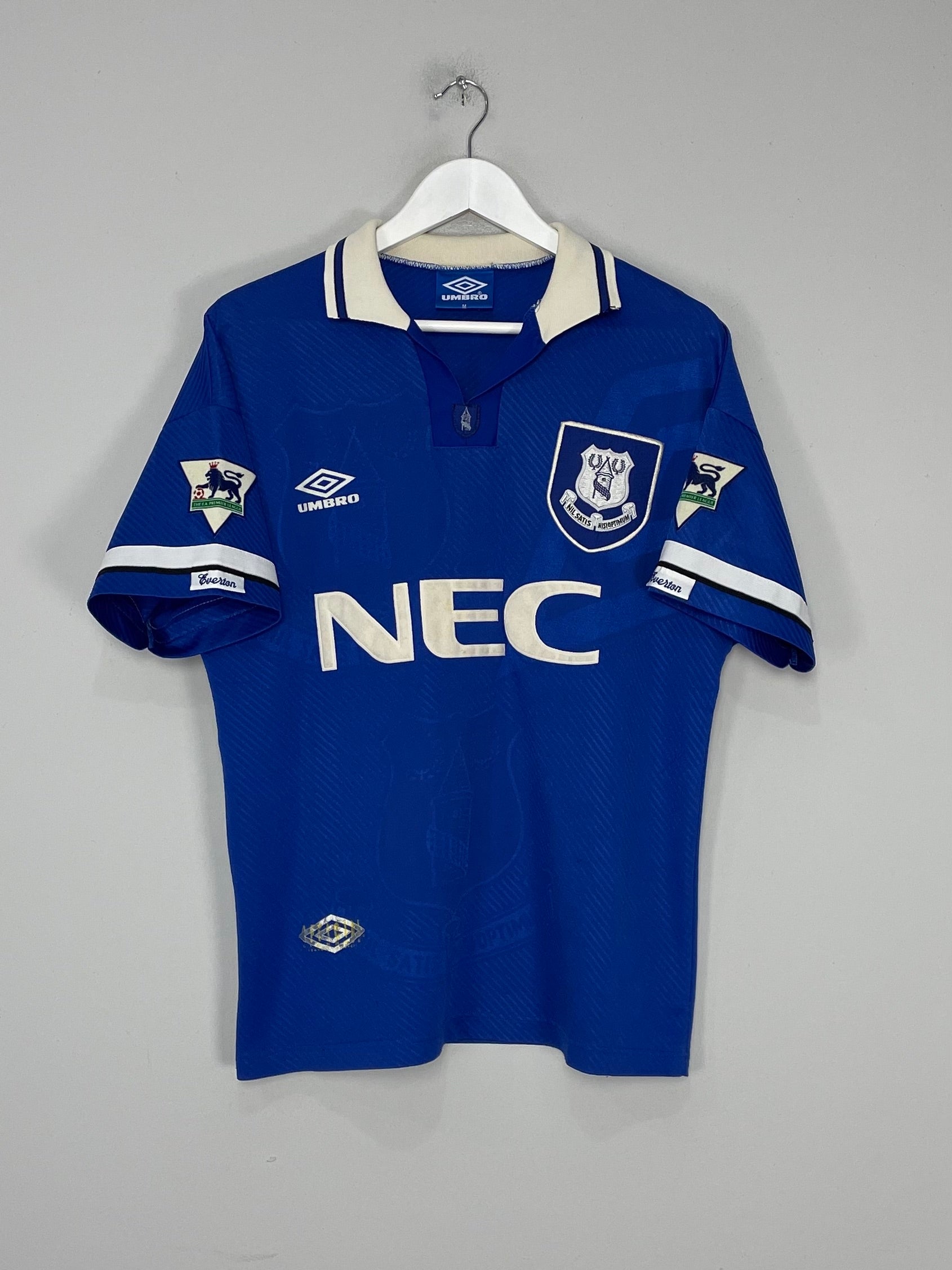 Shop 1993/95 EVERTON HOME SHIRT (M) UMBRO, classic football shirts, vintage football shirts & retro soccer jerseys at Cult Kits