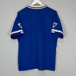 Shop 1993/95 EVERTON HOME SHIRT (M) UMBRO, classic football shirts, vintage football shirts & retro soccer jerseys at Cult Kits