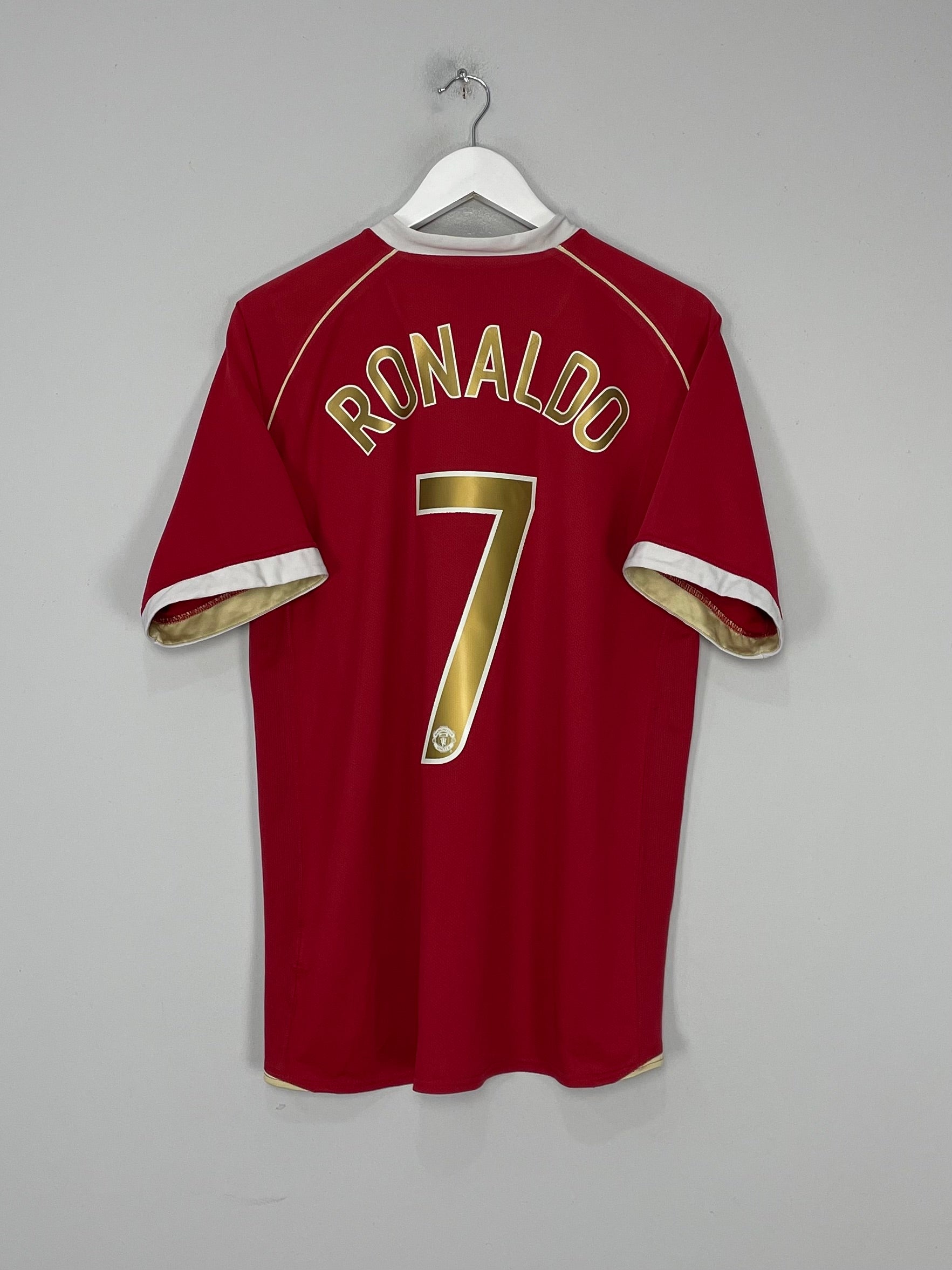 Shop 2006/07 MANCHESTER UNITED RONALDO #7 HOME SHIRT (L) NIKE, classic football shirts, vintage football shirts & retro soccer jerseys at Cult Kits