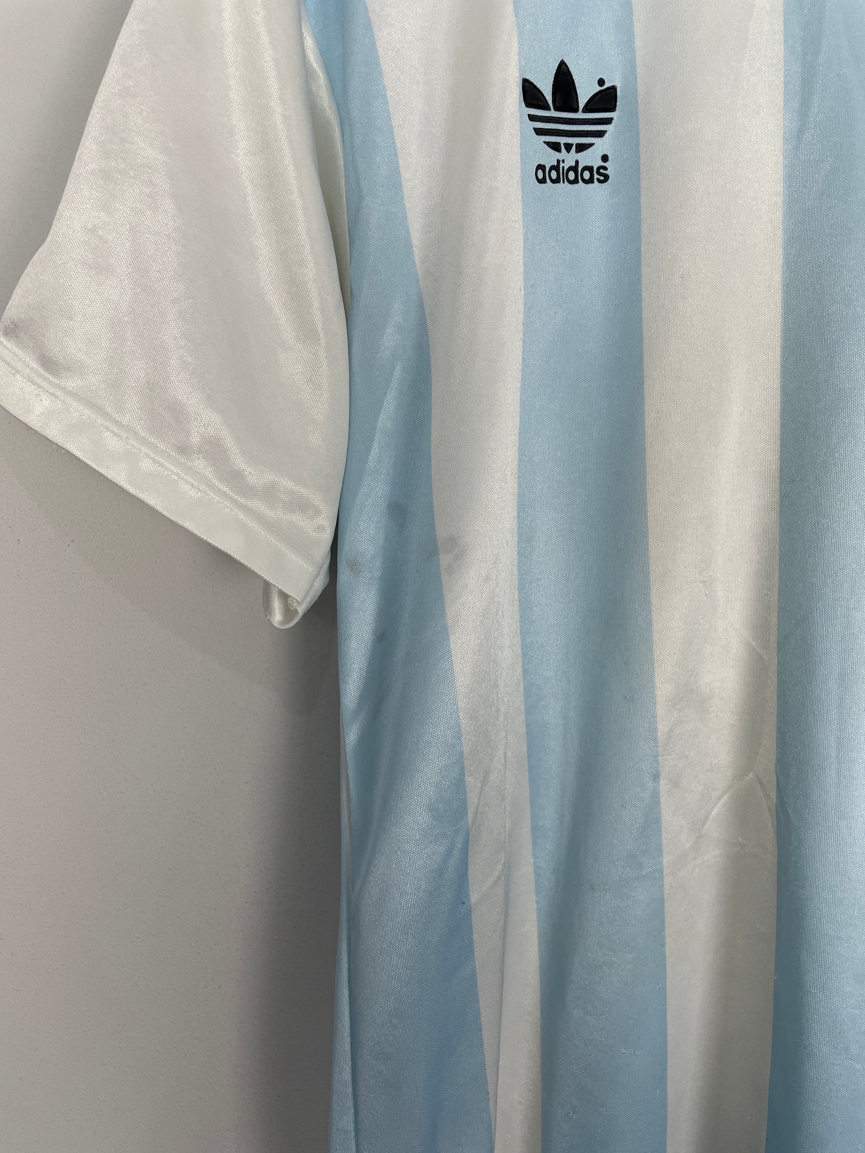 Shop 1990/91 ARGENTINA HOME SHIRT (M) ADIDAS, classic football shirts, vintage football shirts & retro soccer jerseys at Cult Kits