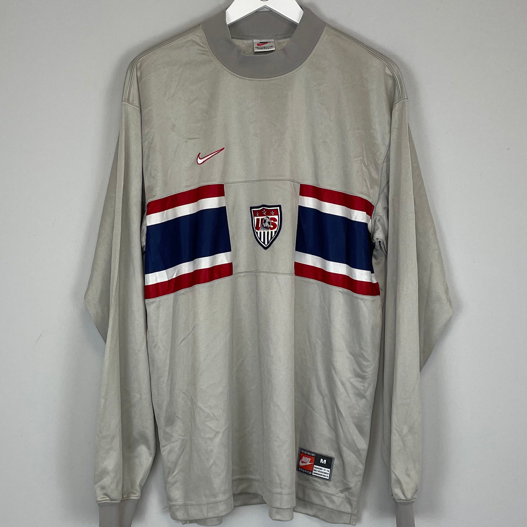 Shop 1995/98 USA GK SHIRT (M) NIKE, classic football shirts, vintage football shirts & retro soccer jerseys at Cult Kits