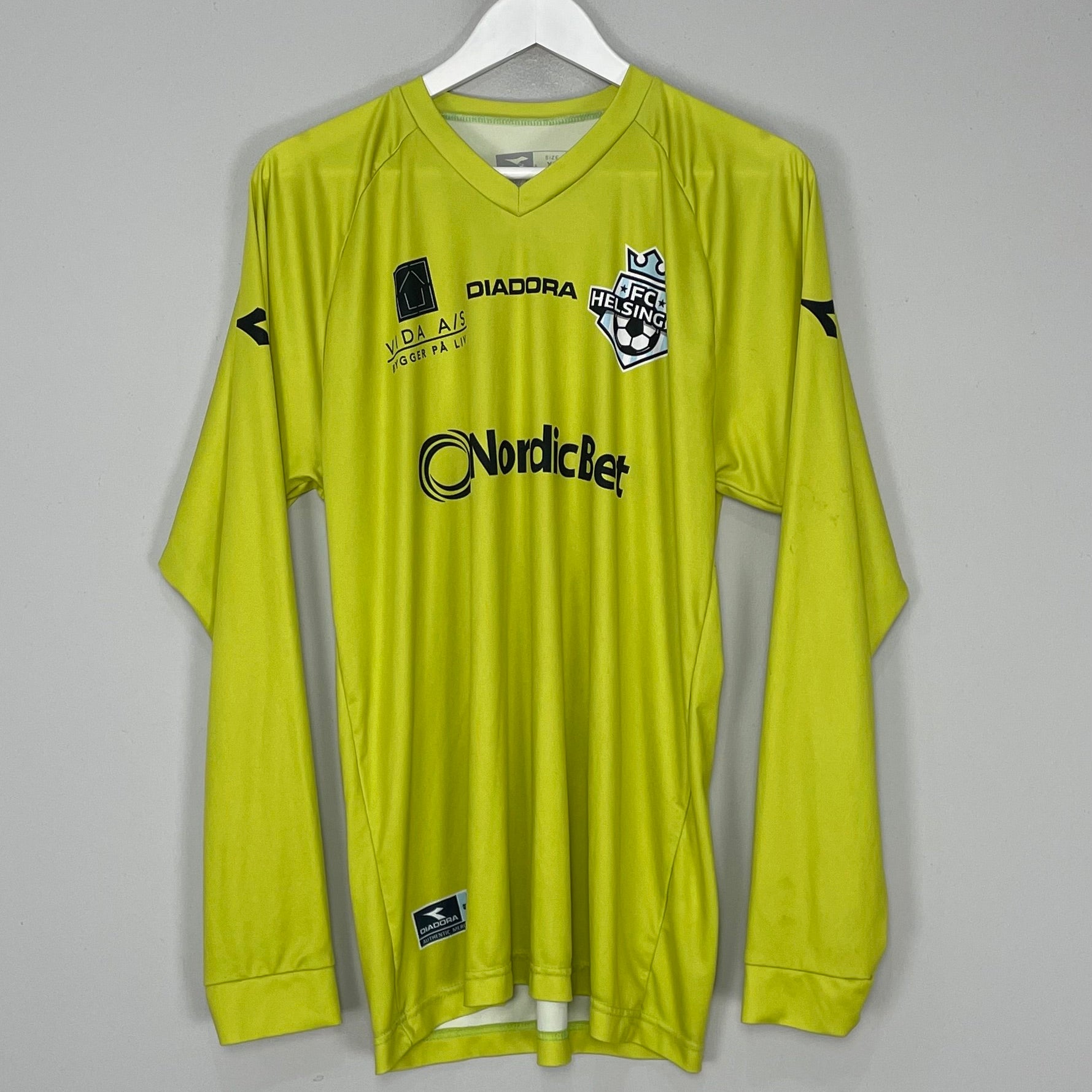 Shop 2017/18 FC HELSINGOR KAPPENBERGER #31 GK SHIRT (XL) DIADORA, classic football shirts, vintage football shirts & retro soccer jerseys at Cult Kits