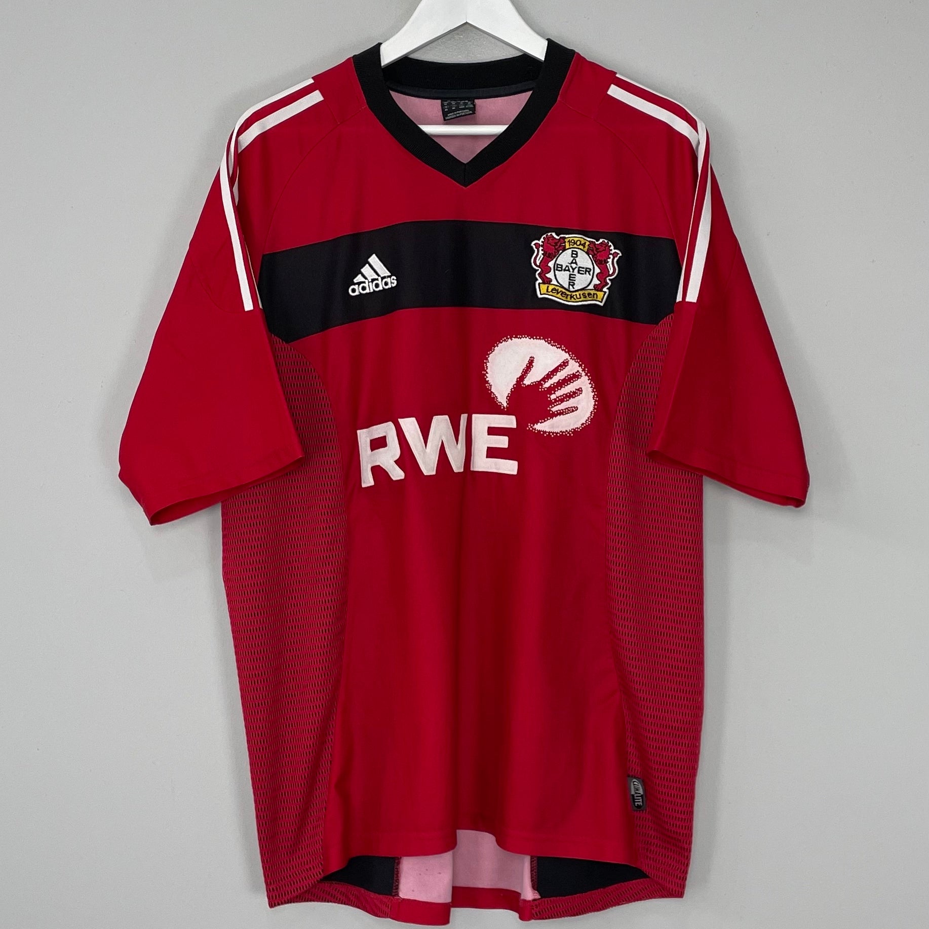 Shop 2002/04 BAYER LEVERKUSEN HOME SHIRT (XL) ADIDAS, classic football shirts, vintage football shirts & retro soccer jerseys at Cult Kits
