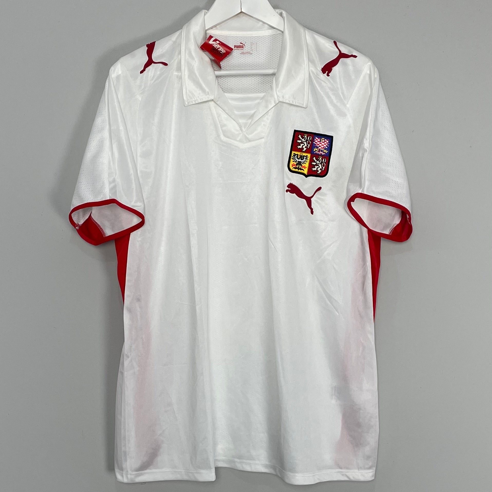 Shop 2008/09 CZECH REPUBLIC *BNWT* AWAY SHIRT (L) PUMA, classic football shirts, vintage football shirts & retro soccer jerseys at Cult Kits