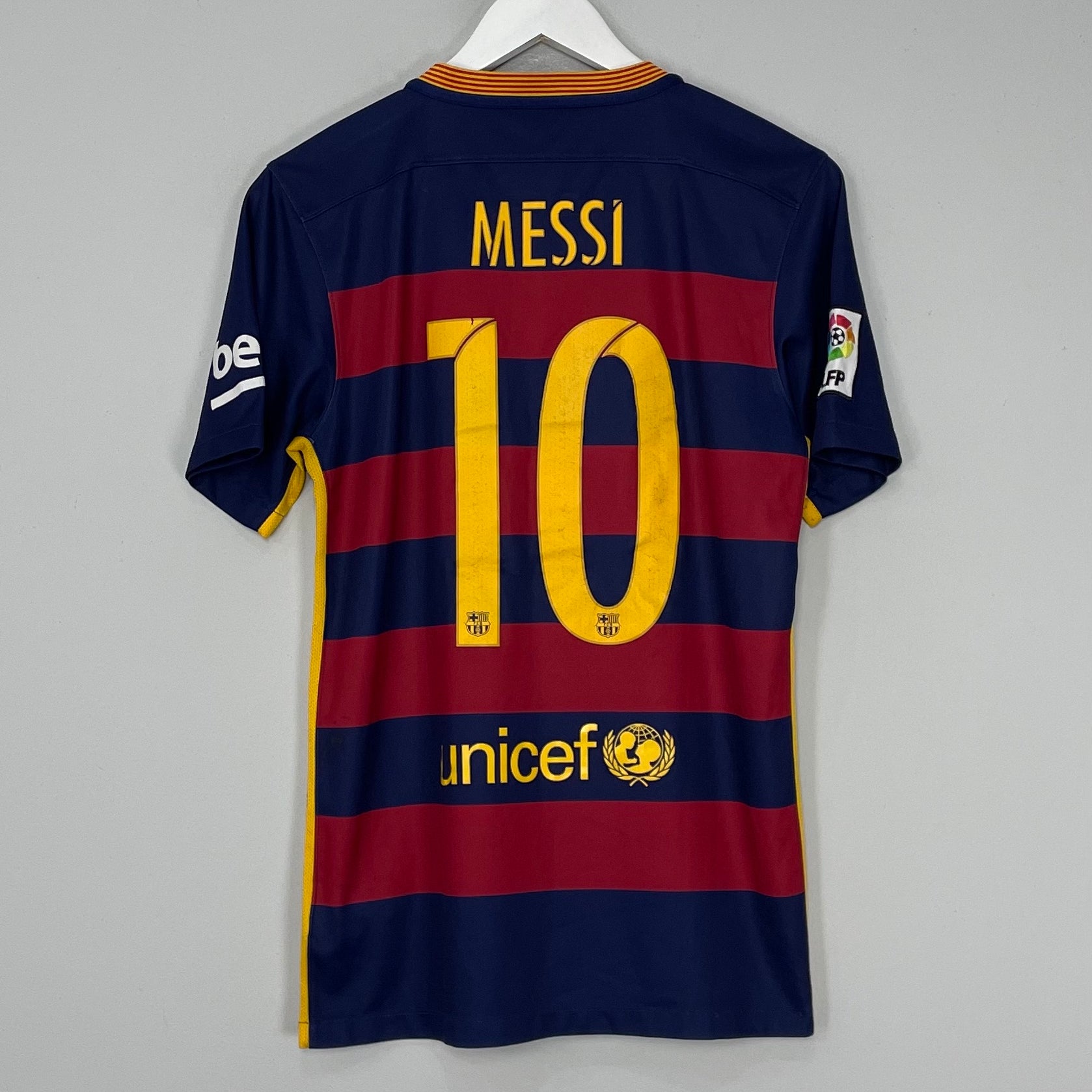 Shop 2015/16 BARCELONA MESSI #10 HOME SHIRT (S) NIKE, classic football shirts, vintage football shirts & retro soccer jerseys at Cult Kits