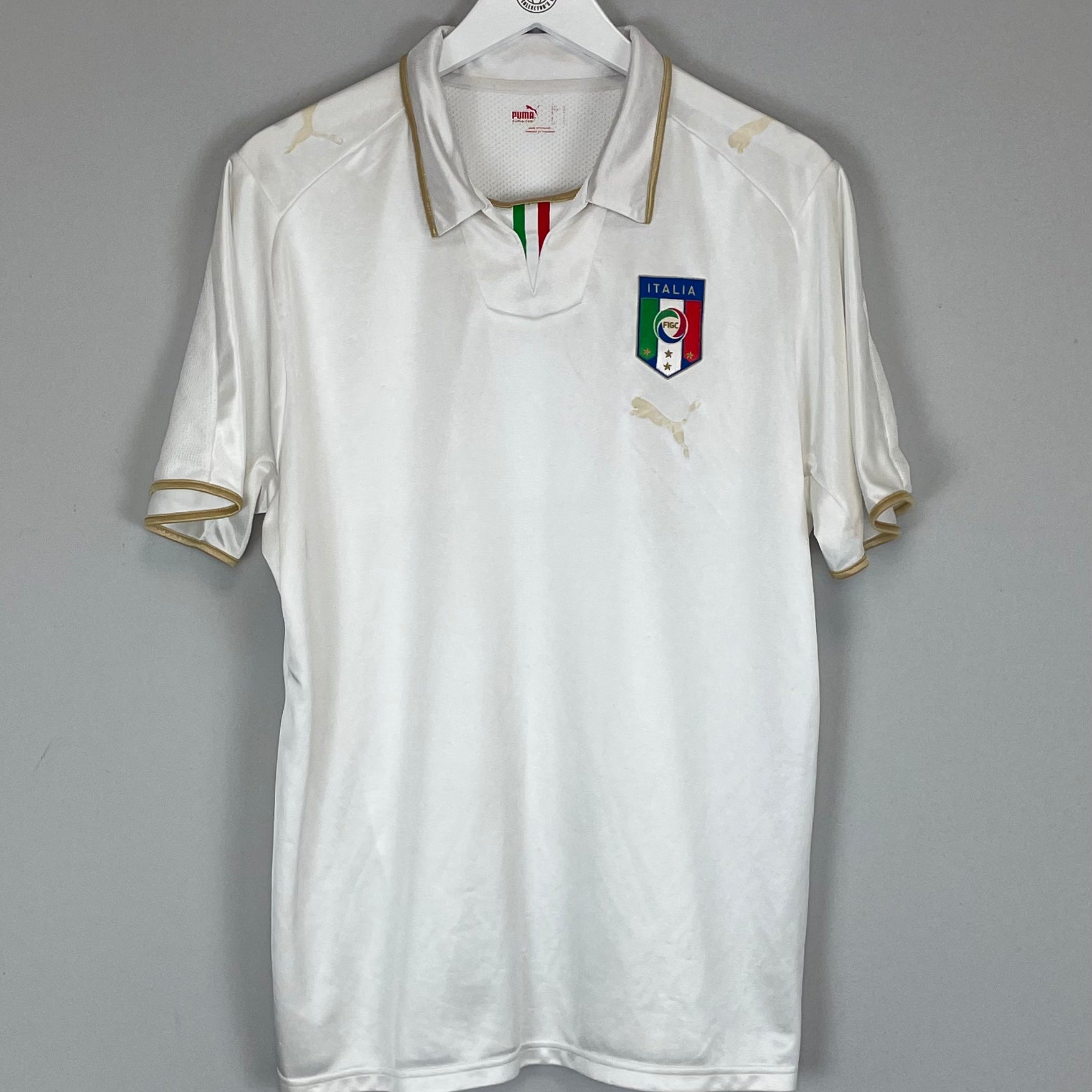Shop 2007/08 ITALY AWAY SHIRT (L) PUMA, classic football shirts, vintage football shirts & retro soccer jerseys at Cult Kits