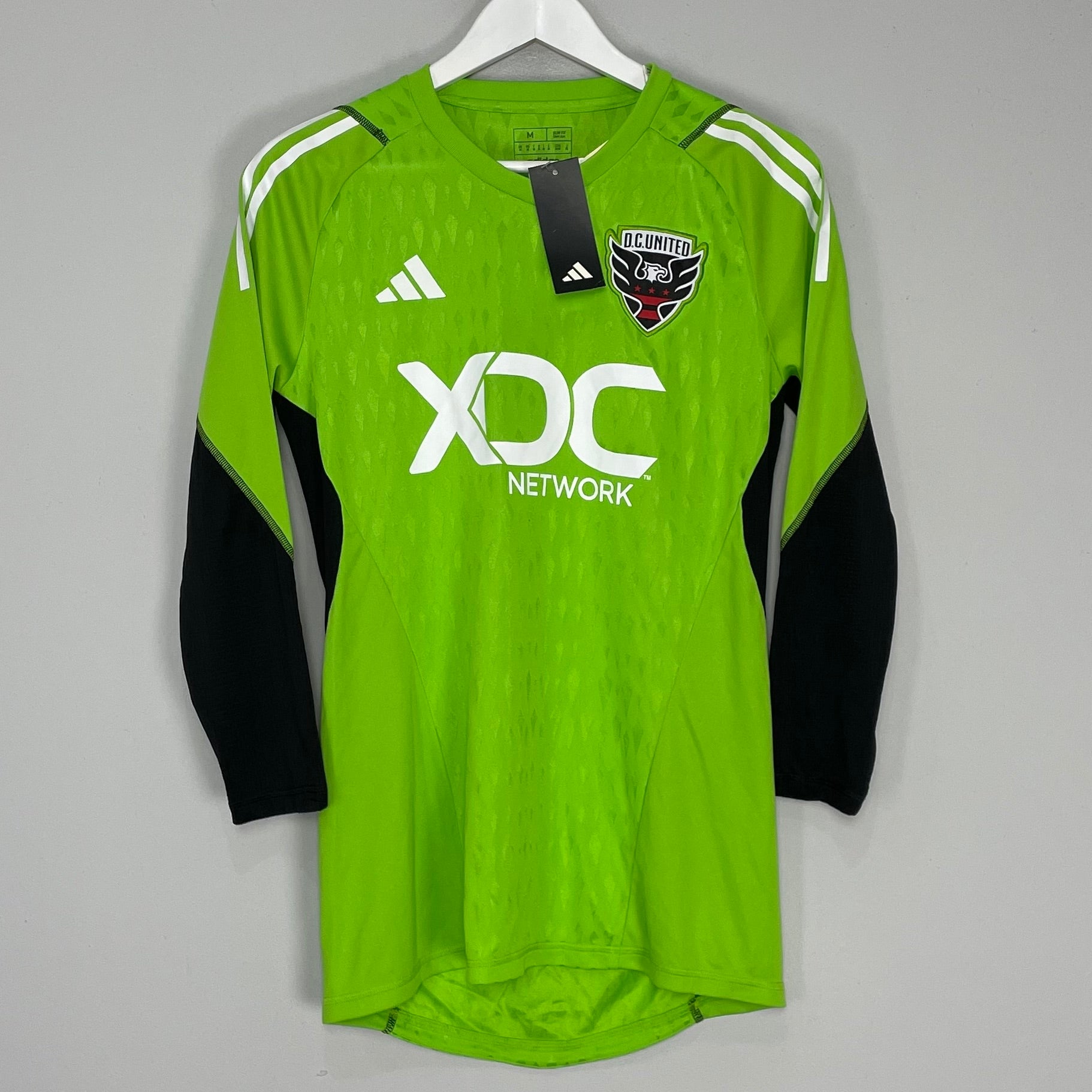 Shop 2022/23 DC UNITED *BNWT* GK SHIRT (M) ADIDAS, classic football shirts, vintage football shirts & retro soccer jerseys at Cult Kits