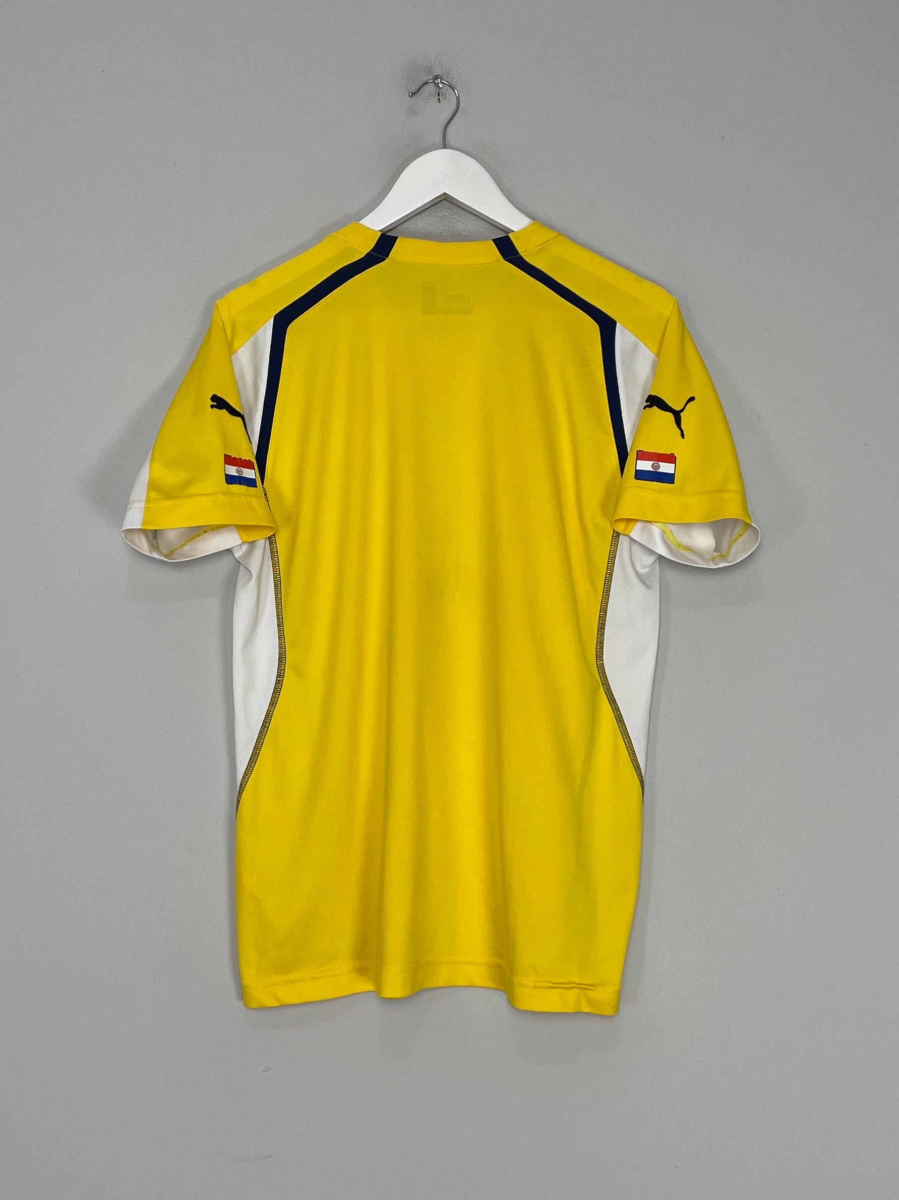 Shop 2004/06 PARAGUAY AWAY SHIRT (M) PUMA, classic football shirts, vintage football shirts & retro soccer jerseys at Cult Kits