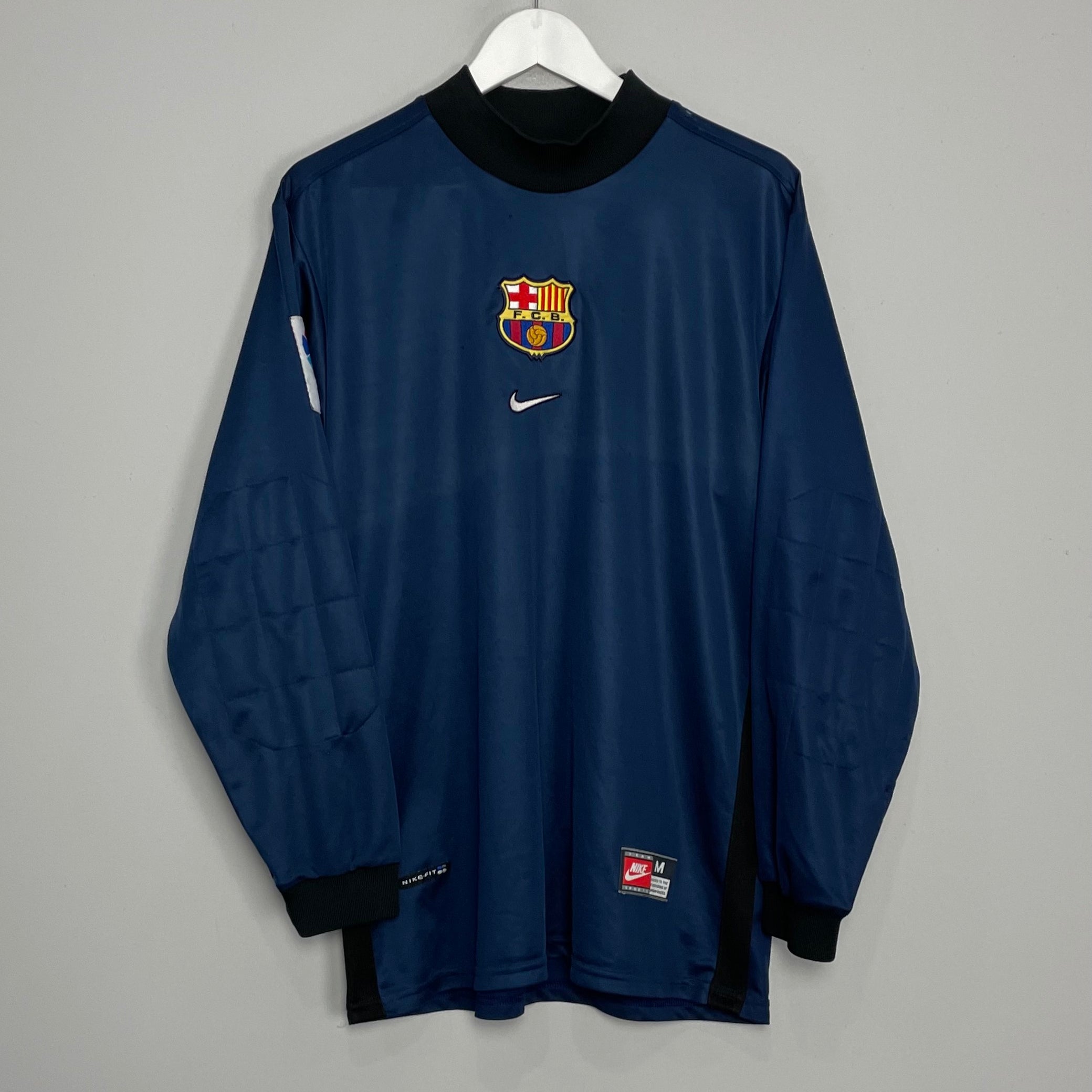 Shop 1998/99 BARCELONA GK SHIRT (M) NIKE, classic football shirts, vintage football shirts & retro soccer jerseys at Cult Kits