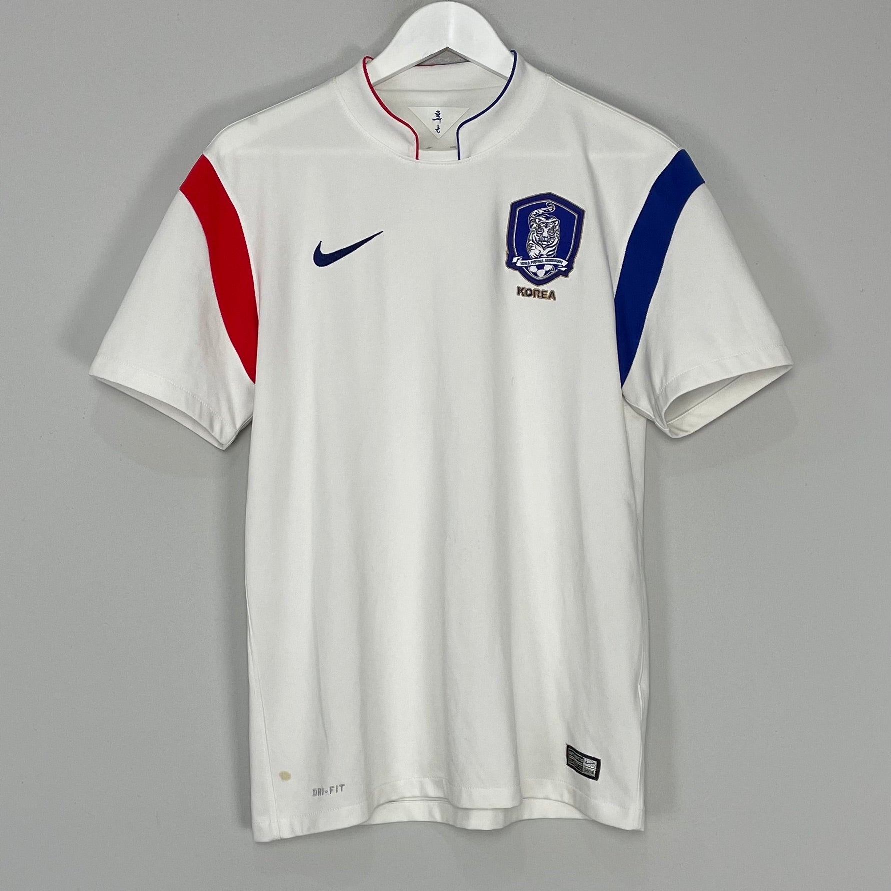 Shop 2014/15 SOUTH KOREA AWAY SHIRT (M) NIKE, classic football shirts, vintage football shirts & retro soccer jerseys at Cult Kits