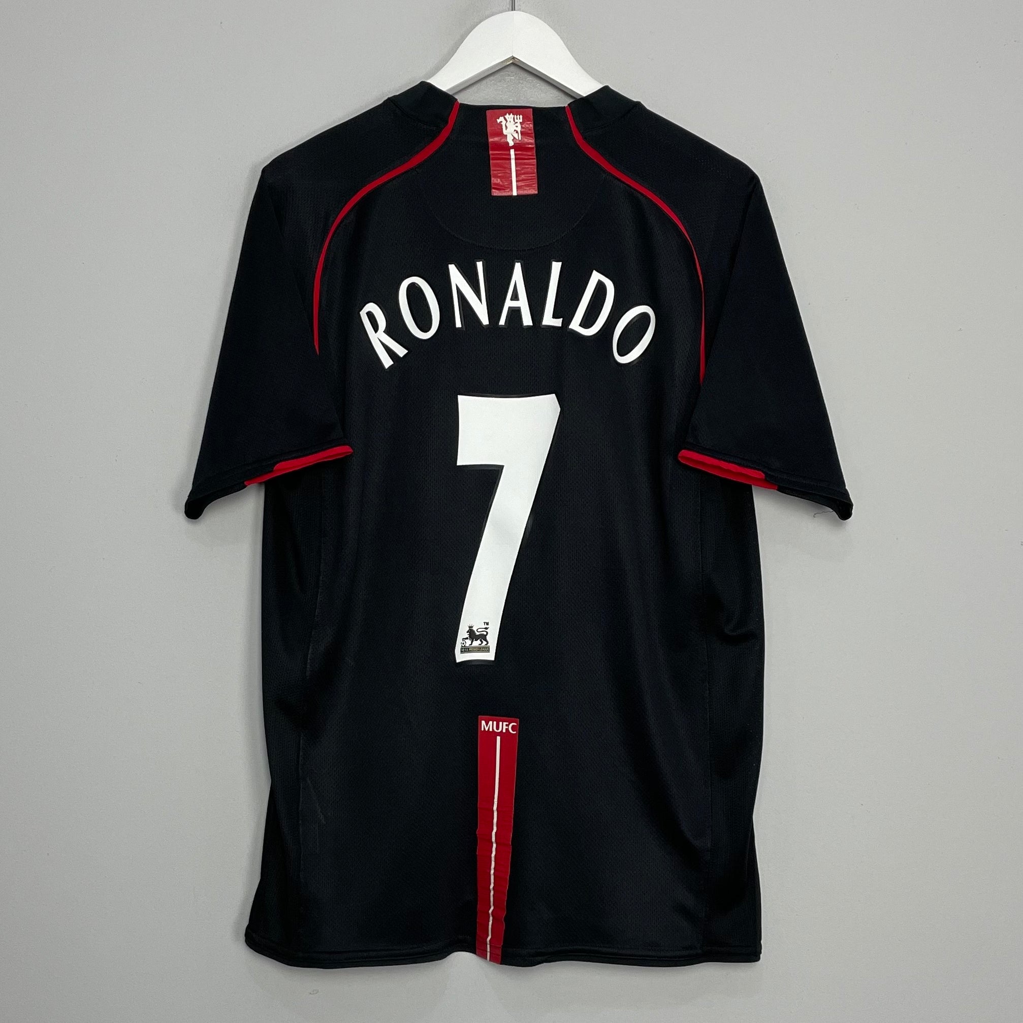 Shop 2007/08 MANCHESTER UNITED RONALDO #7 AWAY SHIRT (L) NIKE, classic football shirts, vintage football shirts & retro soccer jerseys at Cult Kits