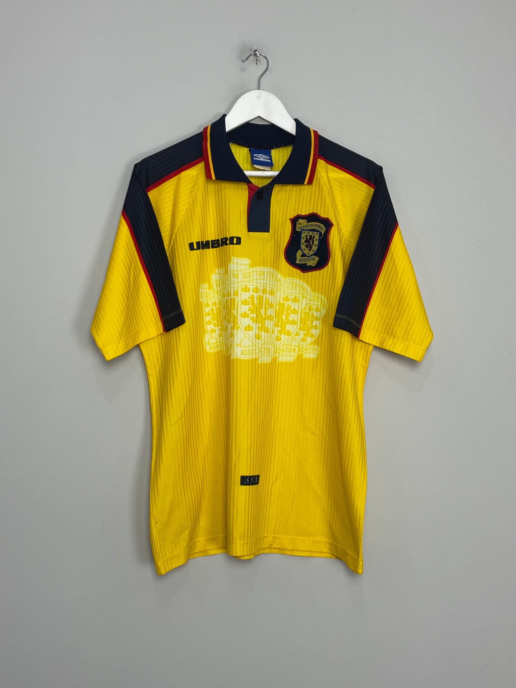 Shop 1996/99 SCOTLAND AWAY SHIRT (L) UMBRO, classic football shirts, vintage football shirts & retro soccer jerseys at Cult Kits