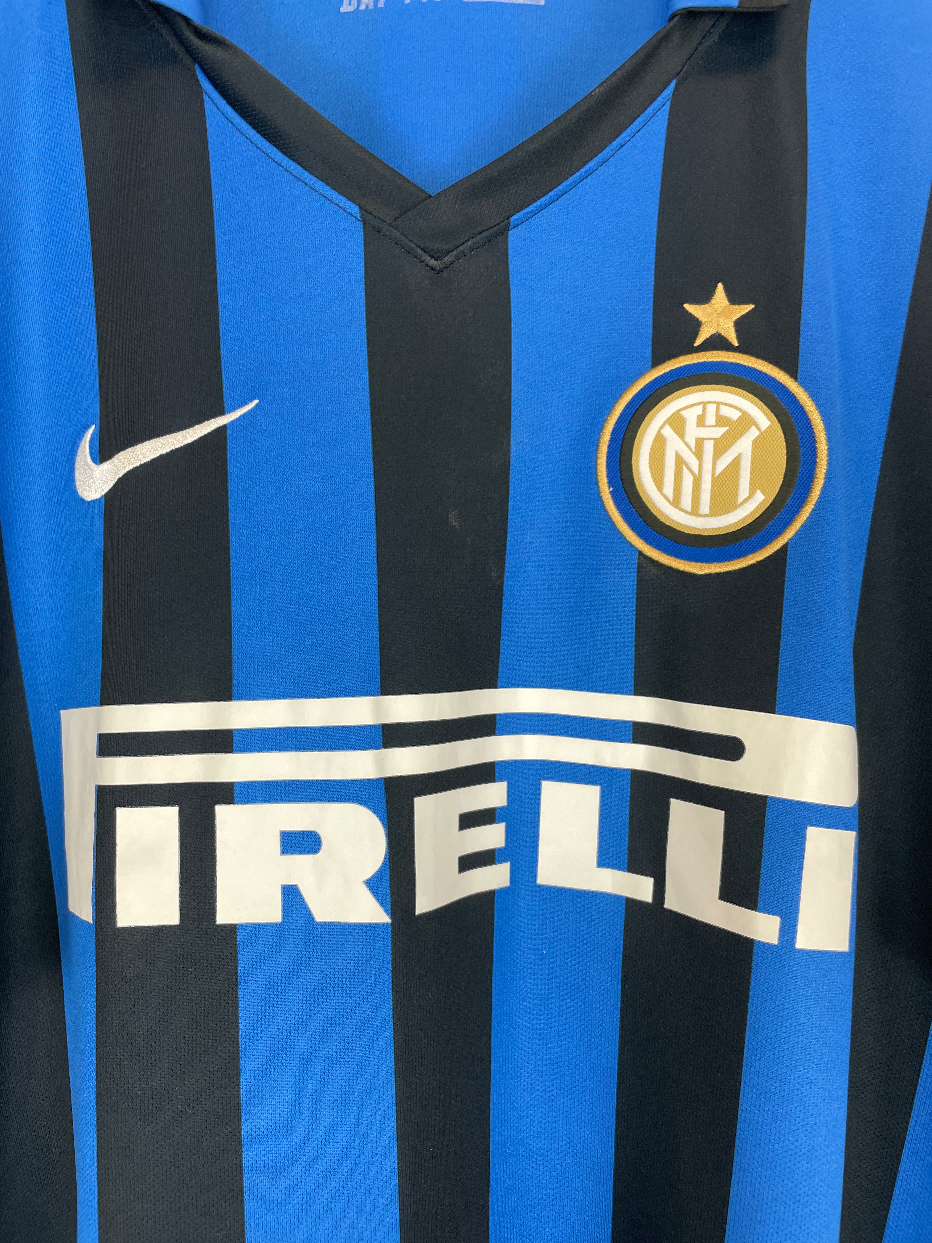 Shop 2015/16 INTER MILAN HOME SHIRT (XXL) NIKE, classic football shirts, vintage football shirts & retro soccer jerseys at Cult Kits