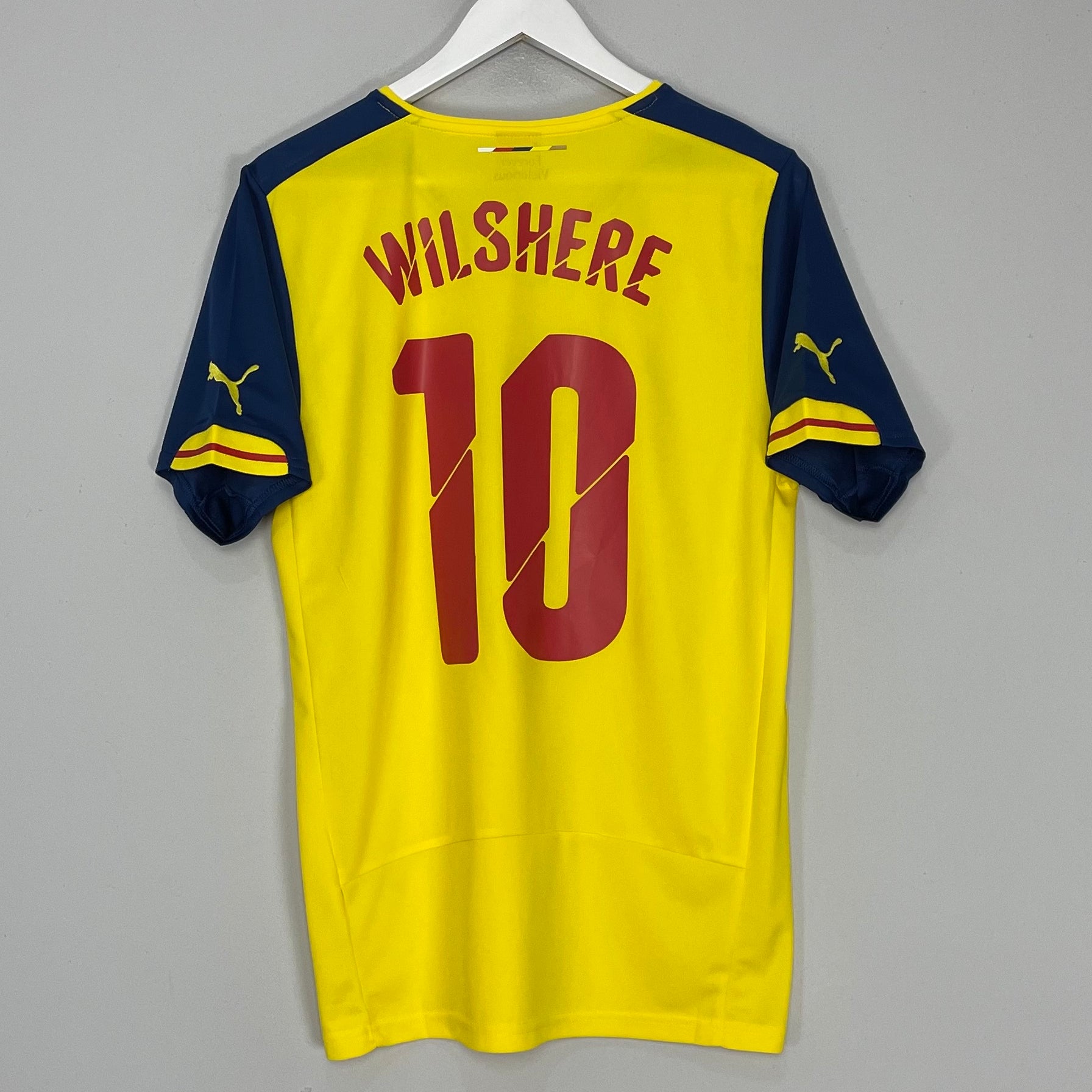 Shop 2014/15 ARSENAL WILSHERE #10 HOME SHIRT (M) PUMA, classic football shirts, vintage football shirts & retro soccer jerseys at Cult Kits
