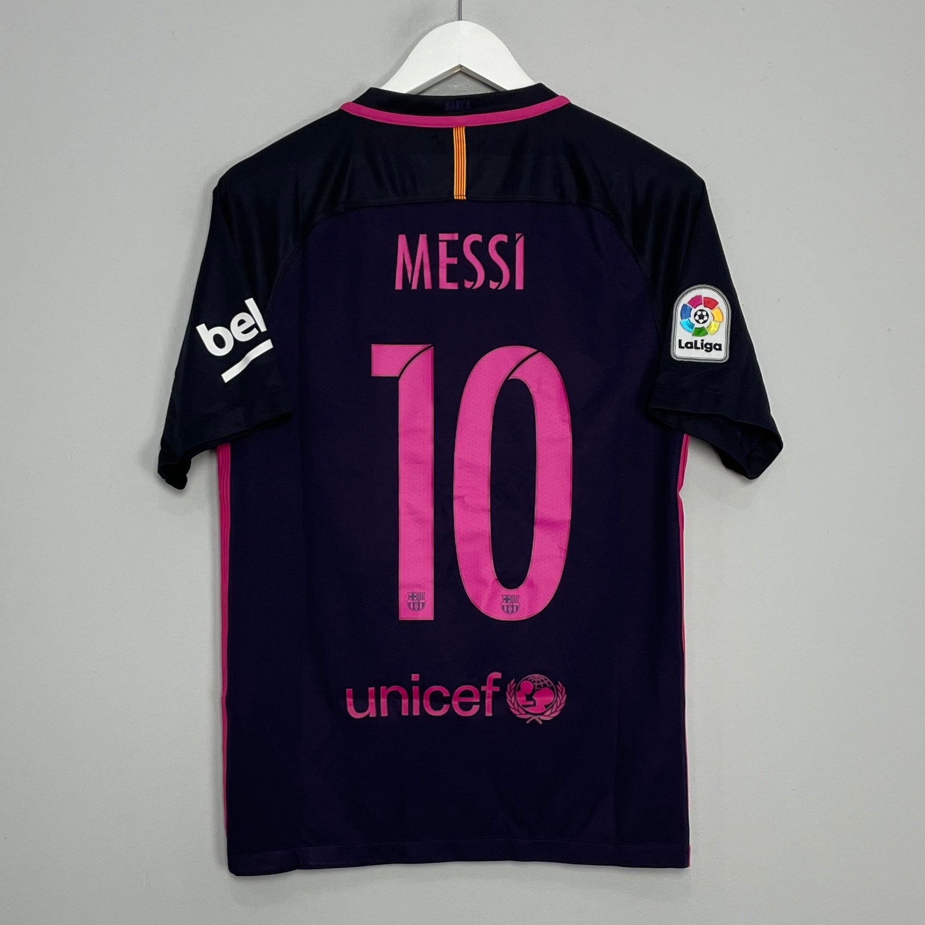 Shop 2016/17 BARCELONA MESSI #10 AWAY SHIRT (S) NIKE, classic football shirts, vintage football shirts & retro soccer jerseys at Cult Kits