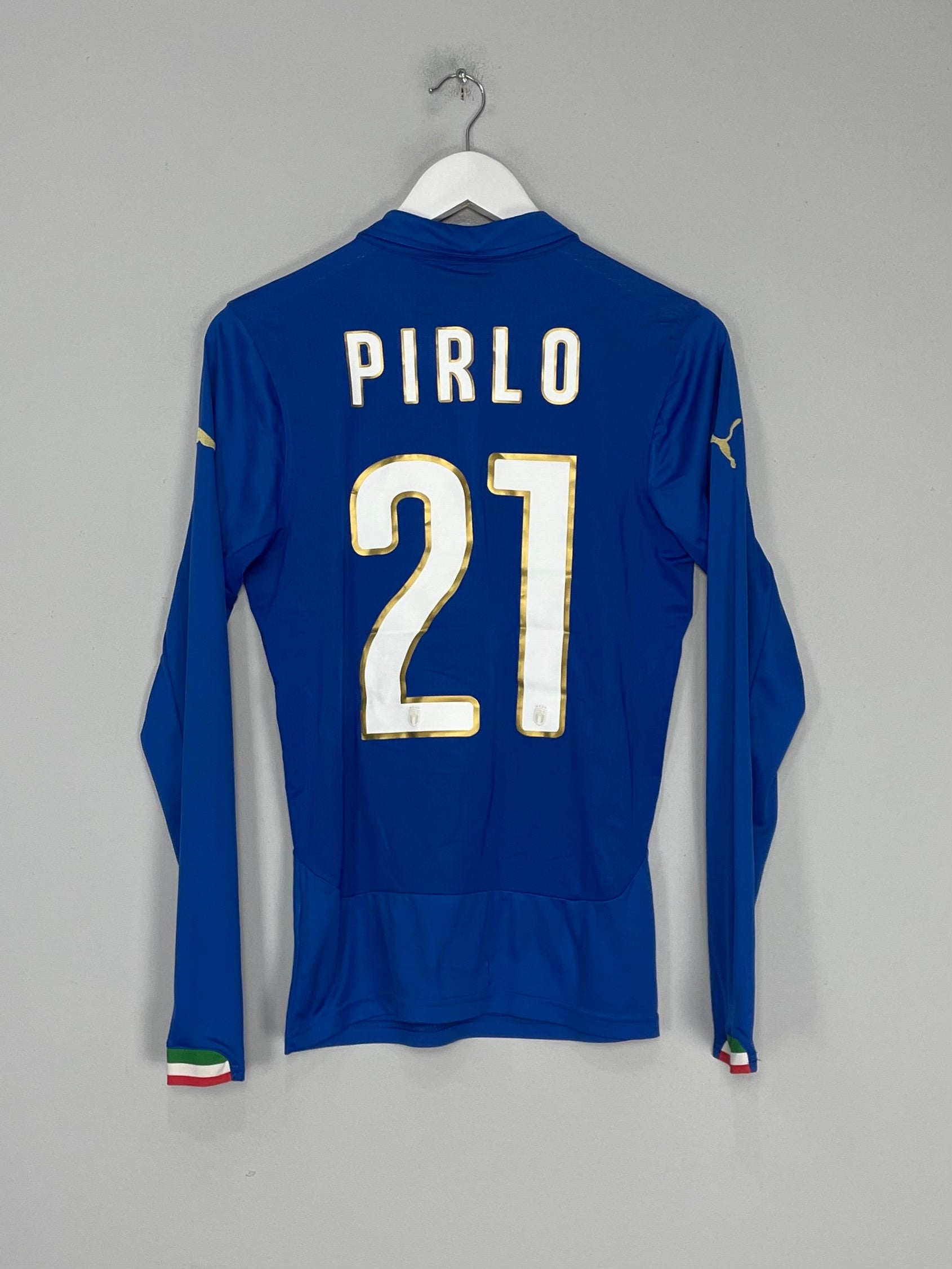 Shop 2014/15 ITALY PIRLO #21 L/S HOME SHIRT (S) PUMA, classic football shirts, vintage football shirts & retro soccer jerseys at Cult Kits